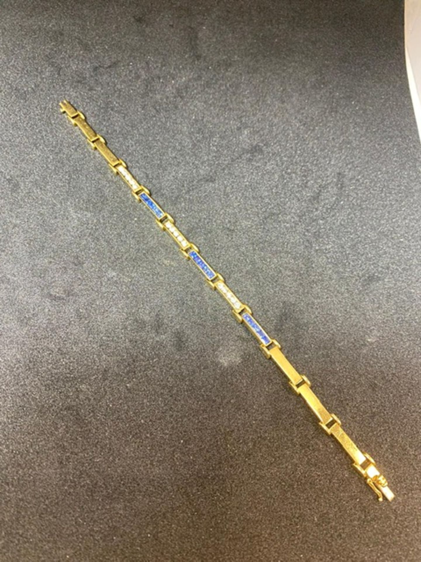 RRP £8950 18ct Yellow Gold, Sapphire And Diamond Bracelet, Set With 15x Diamonds And 15x