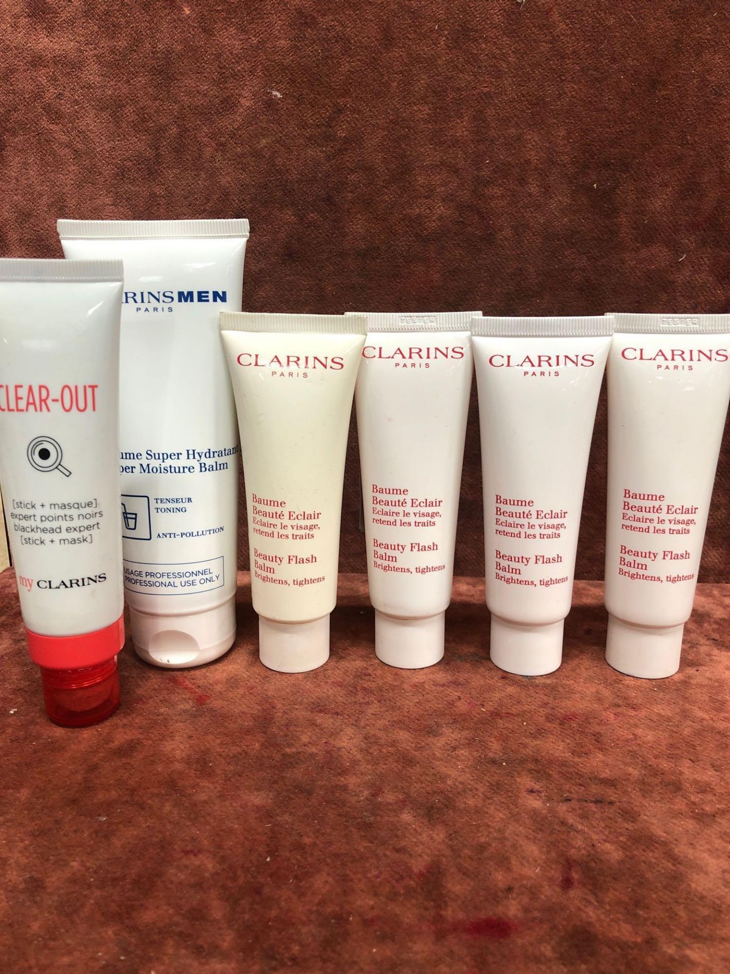 (Jb) RRP £190 Lot To Contain 6 Testers Of Assorted Premium Clarins Products To Include Brand New Sea