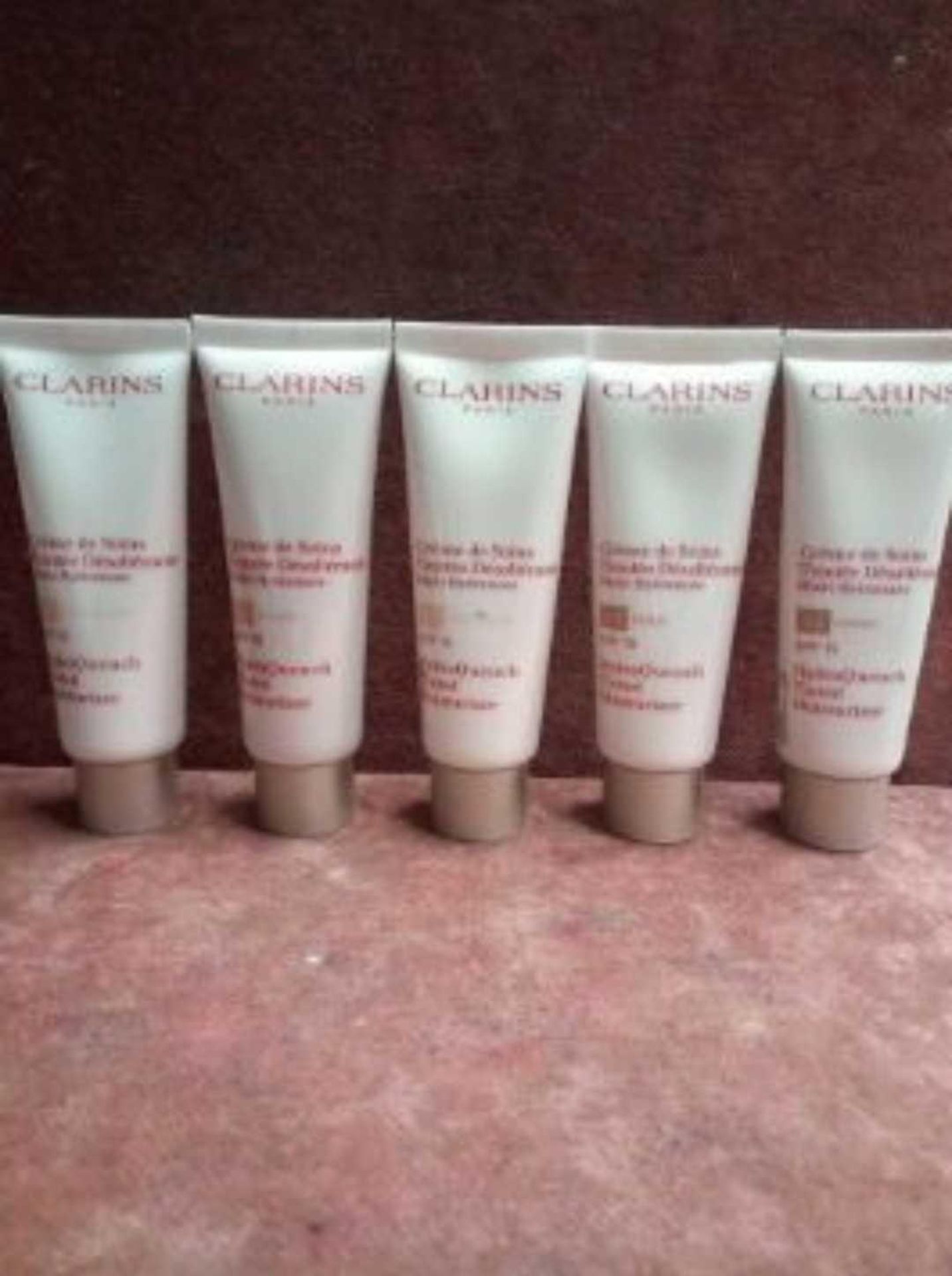 (Jb) RRP £180 Lot To Contain 6 Testers Of Assorted Premium Clarins Products To Include Brand New Sea