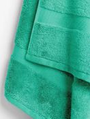 (Ar) RRP £80 Egyptian Cotton Towel Set. Contain 4 Pieces (3854430, 3854418, 3854307, 3854316).