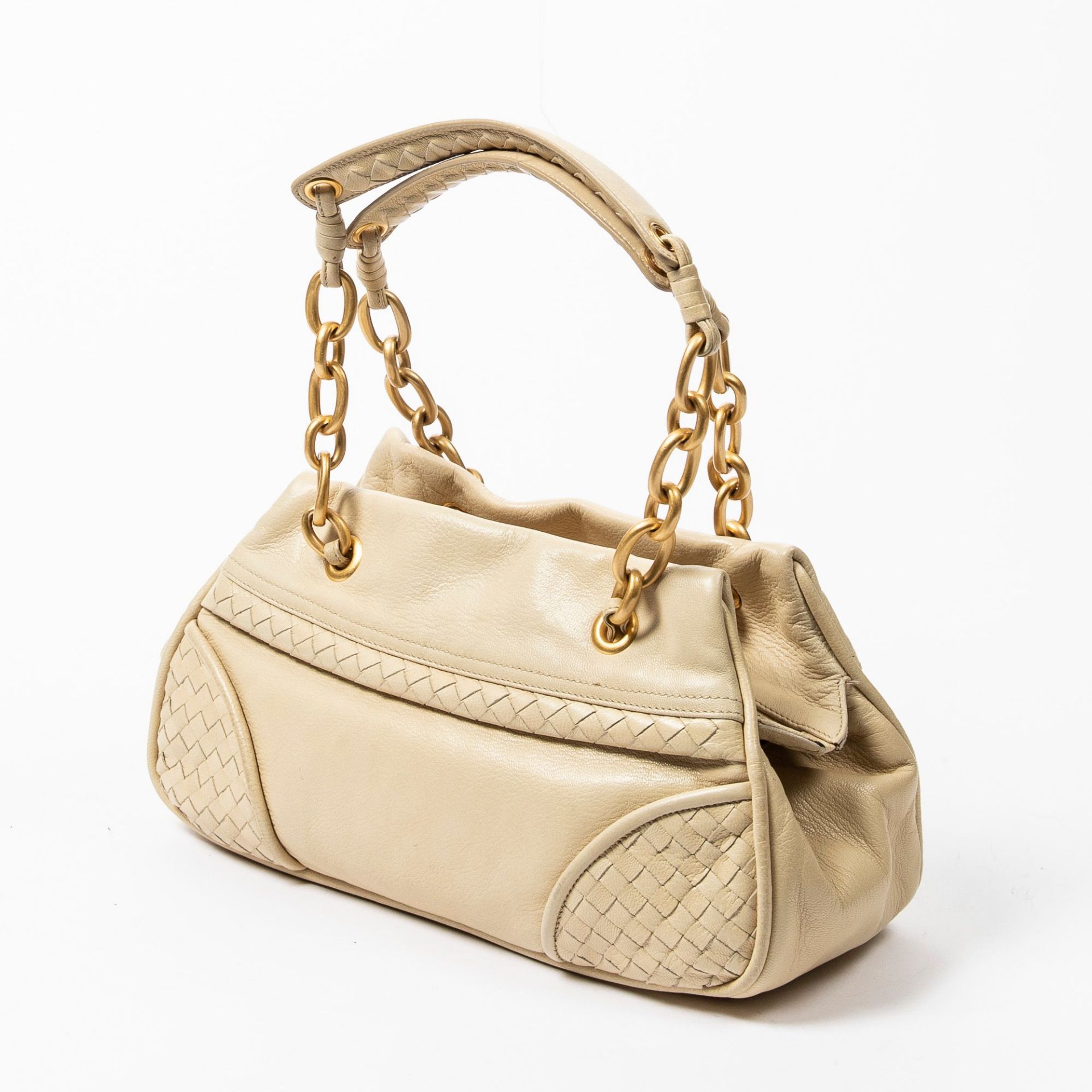 RRP £1055 Bottega Veneta Chain Tote Shoulder Bag in Vanilla AAP0139 - Grade A - Please Contact Us - Image 2 of 3