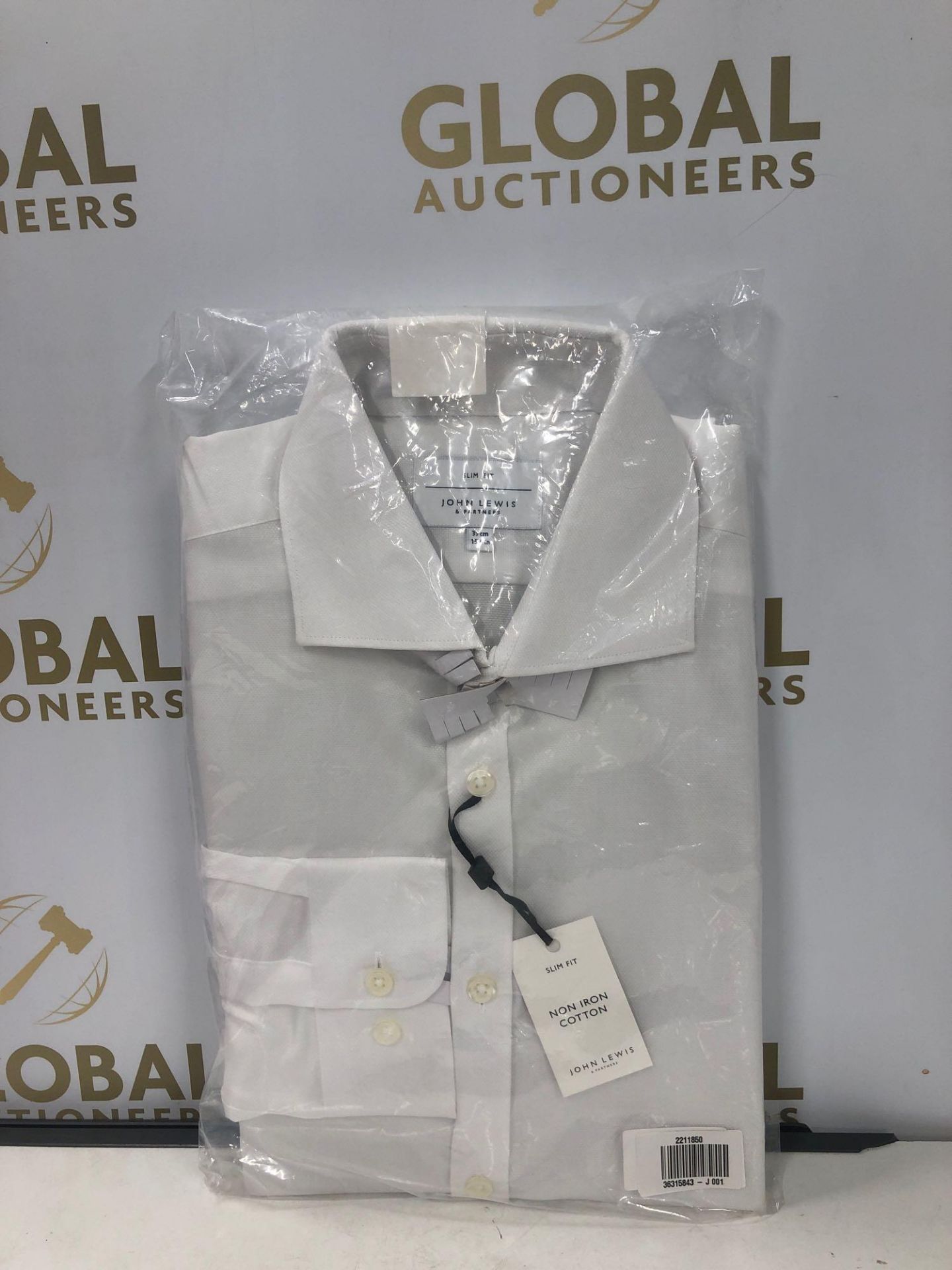 (Ar) RRP £400 Lot To Contain Approximately 10X Sleeve Slim Fit Shirt in White, in assorted styles