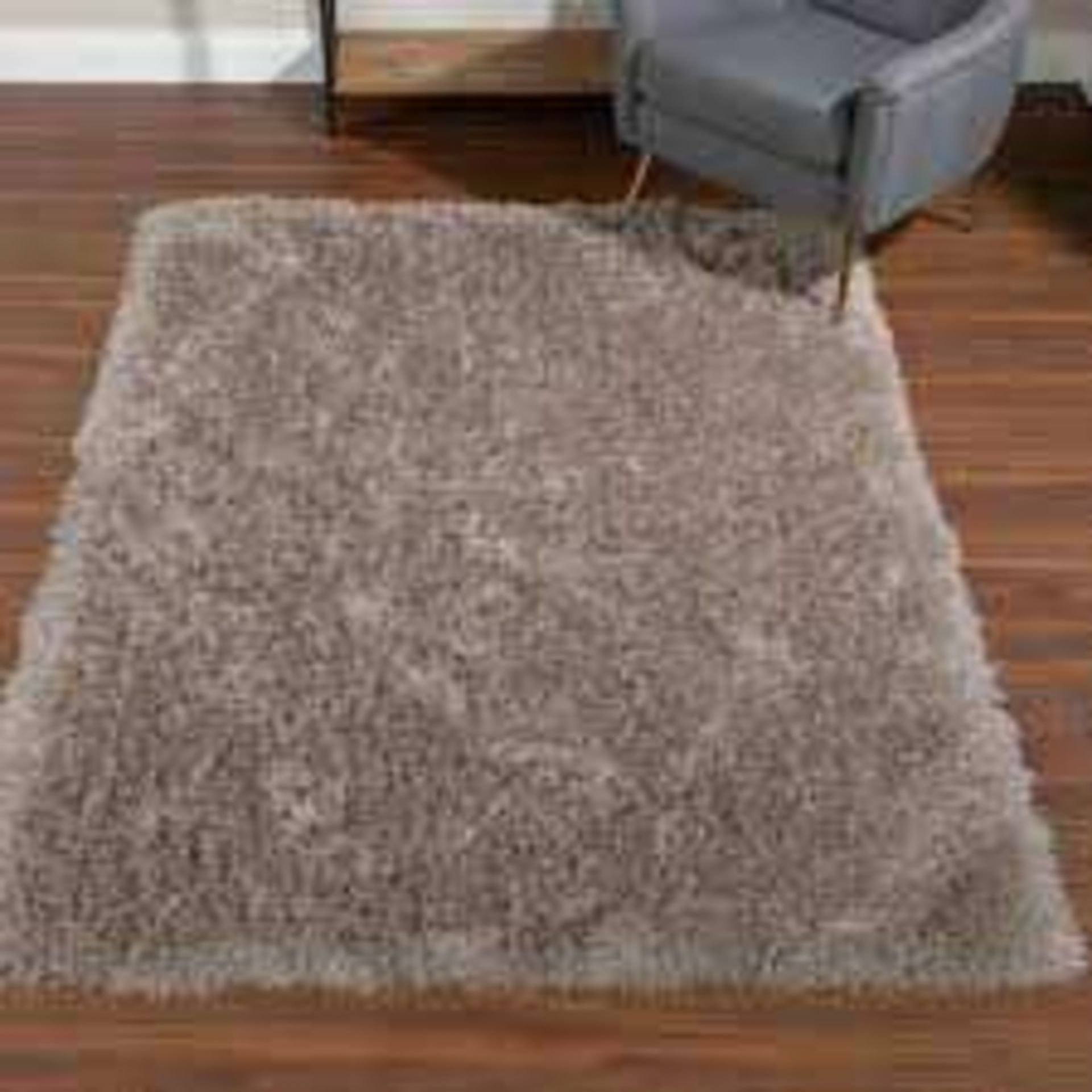 RRP £150 Lot To Contain Bagged Cozee Home Aurora Shaggy Rug In Taupe