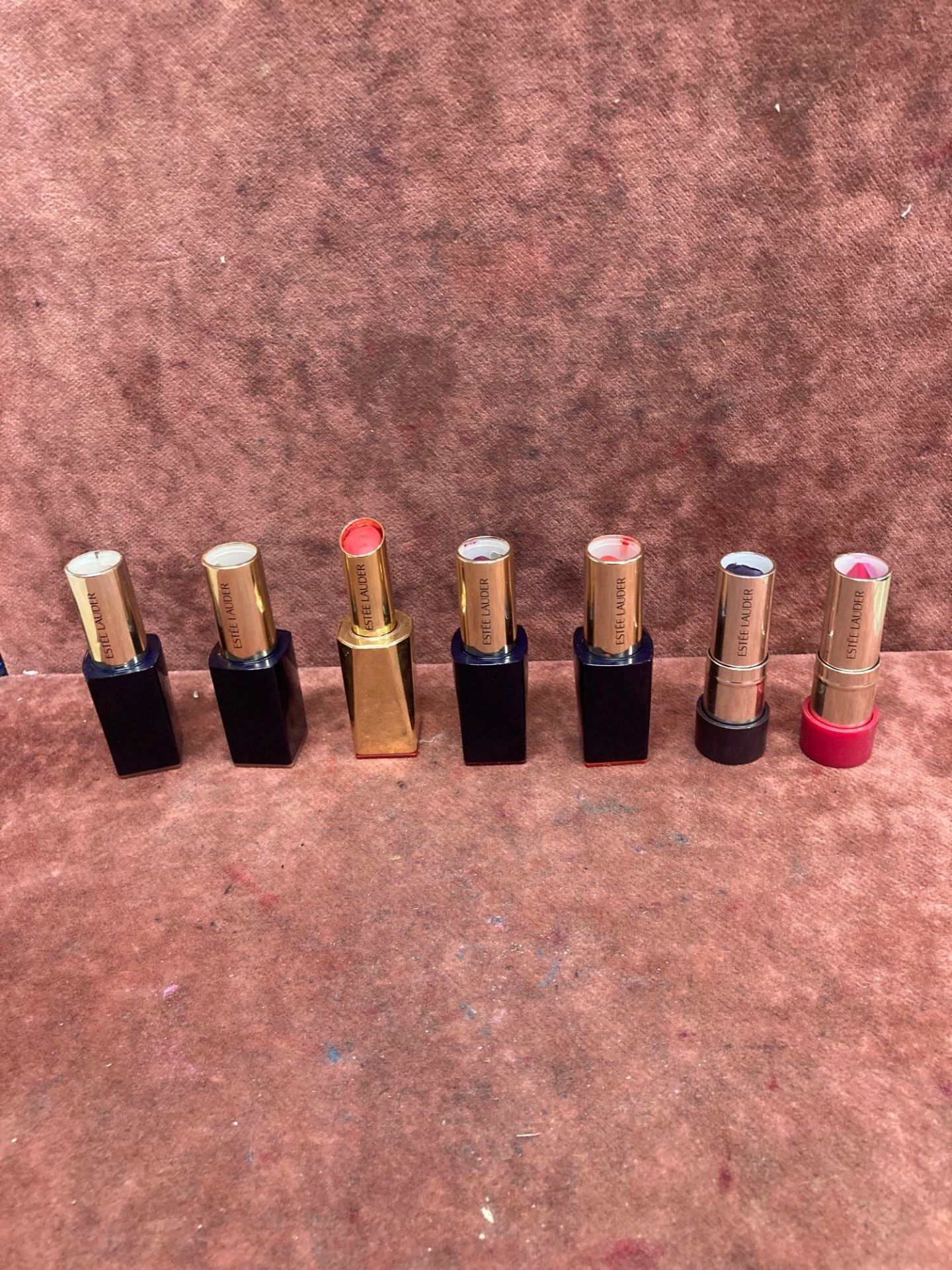 (Jb) RRP £210 Lot To Contain 7 Testers Of Premium Estee Lauder Lipsticks In Assorted Shades All Ex-D