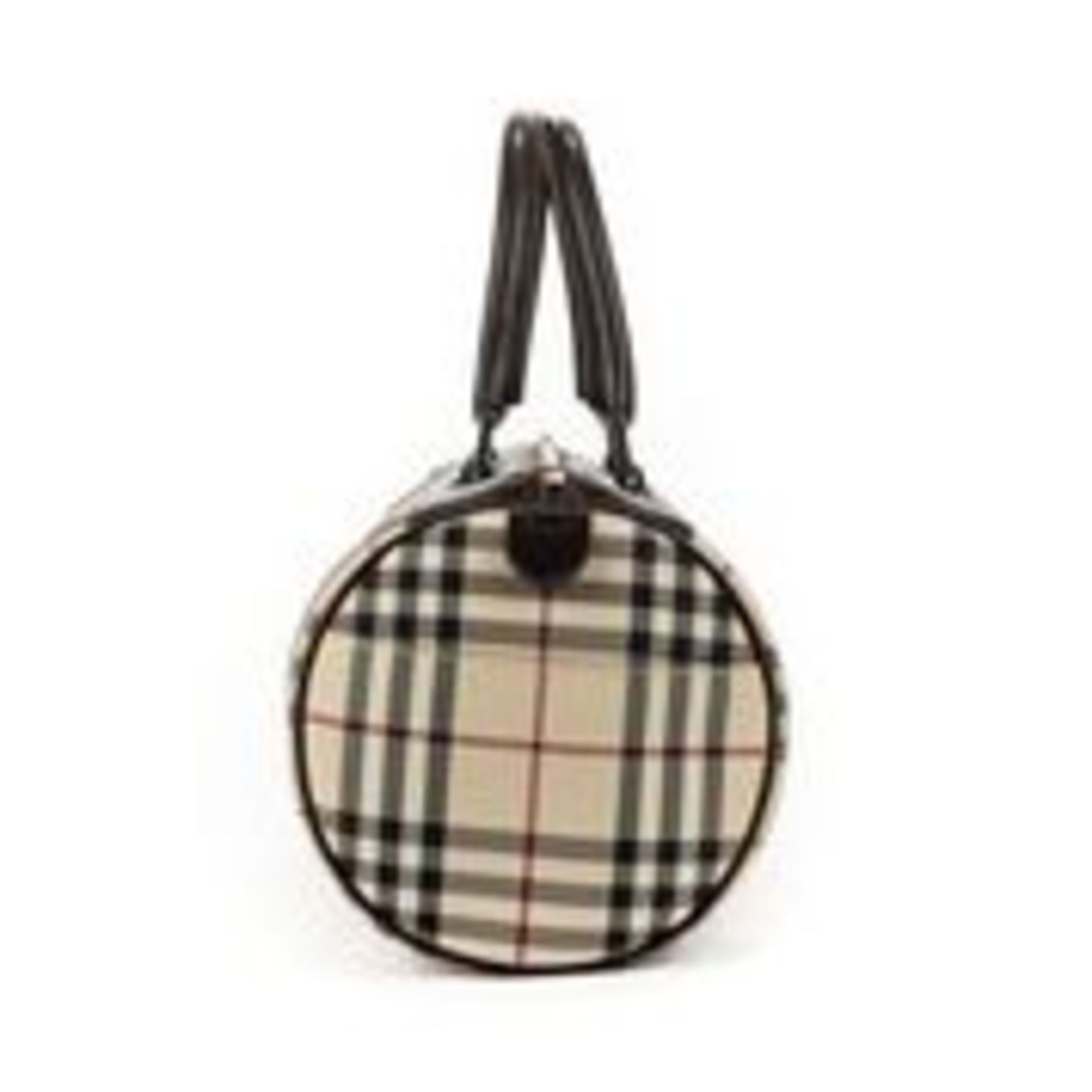 RRP £890 Burberry Roll Hand Bag in Beige AAP2460 - Grade AA Please Contact Us Directly For - Image 4 of 4