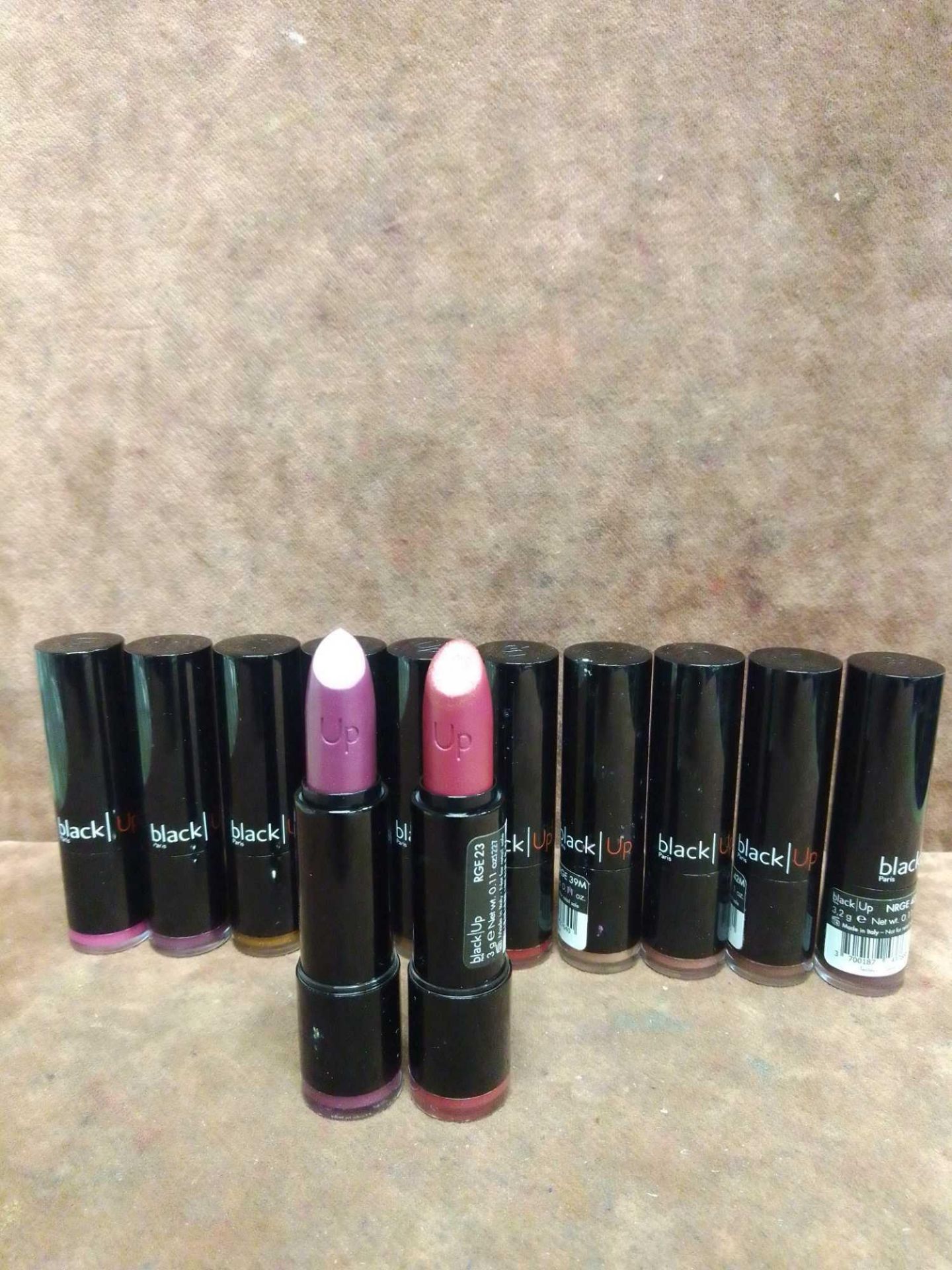 (Jb) RRP £200 Lot To Contain 12 Testers Of Black Up Paris Lipsticks In Assorted Shades All Ex-Displa