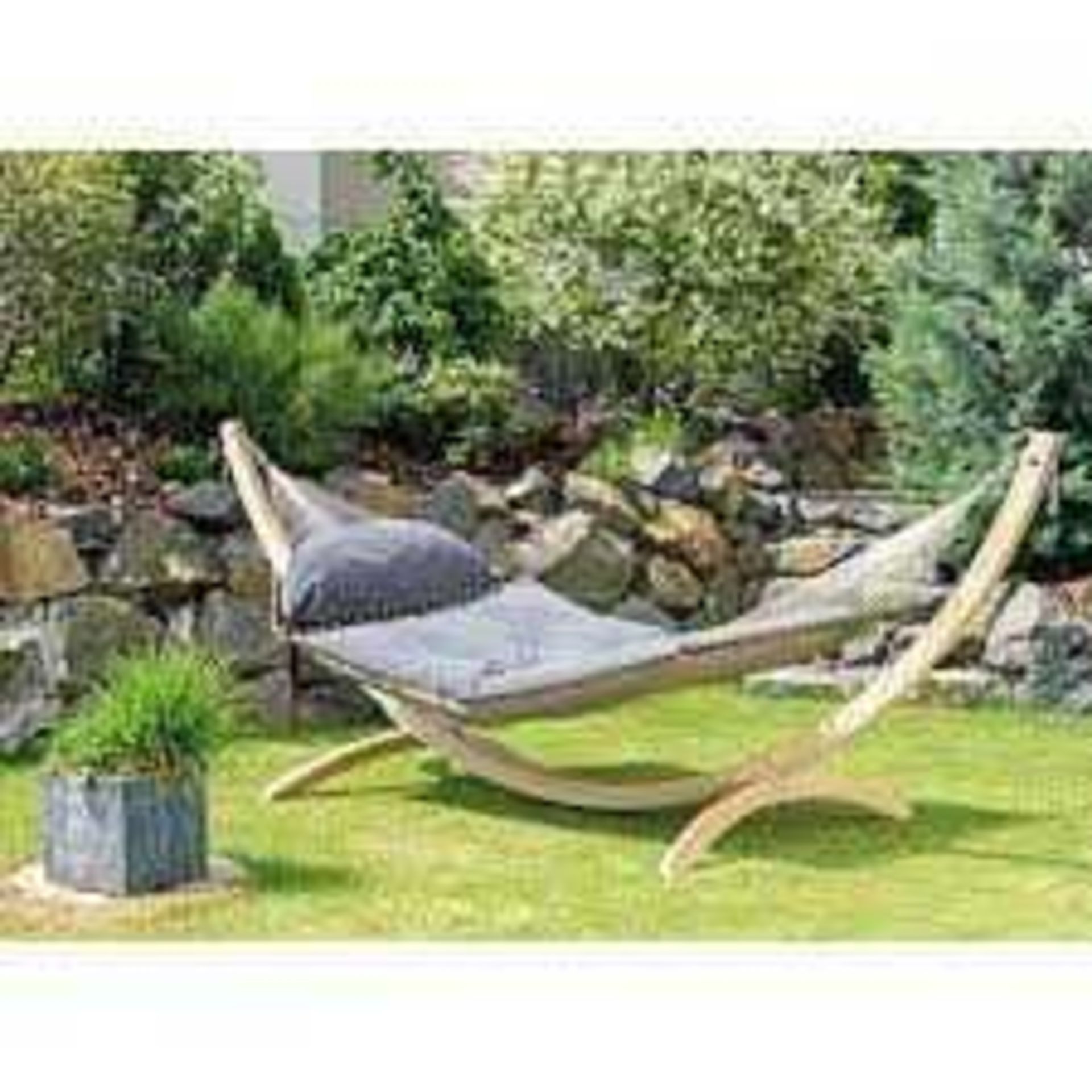 RRP £600 (When Complete) Boxed Fat Hammock Lazy Lounger In Taupe