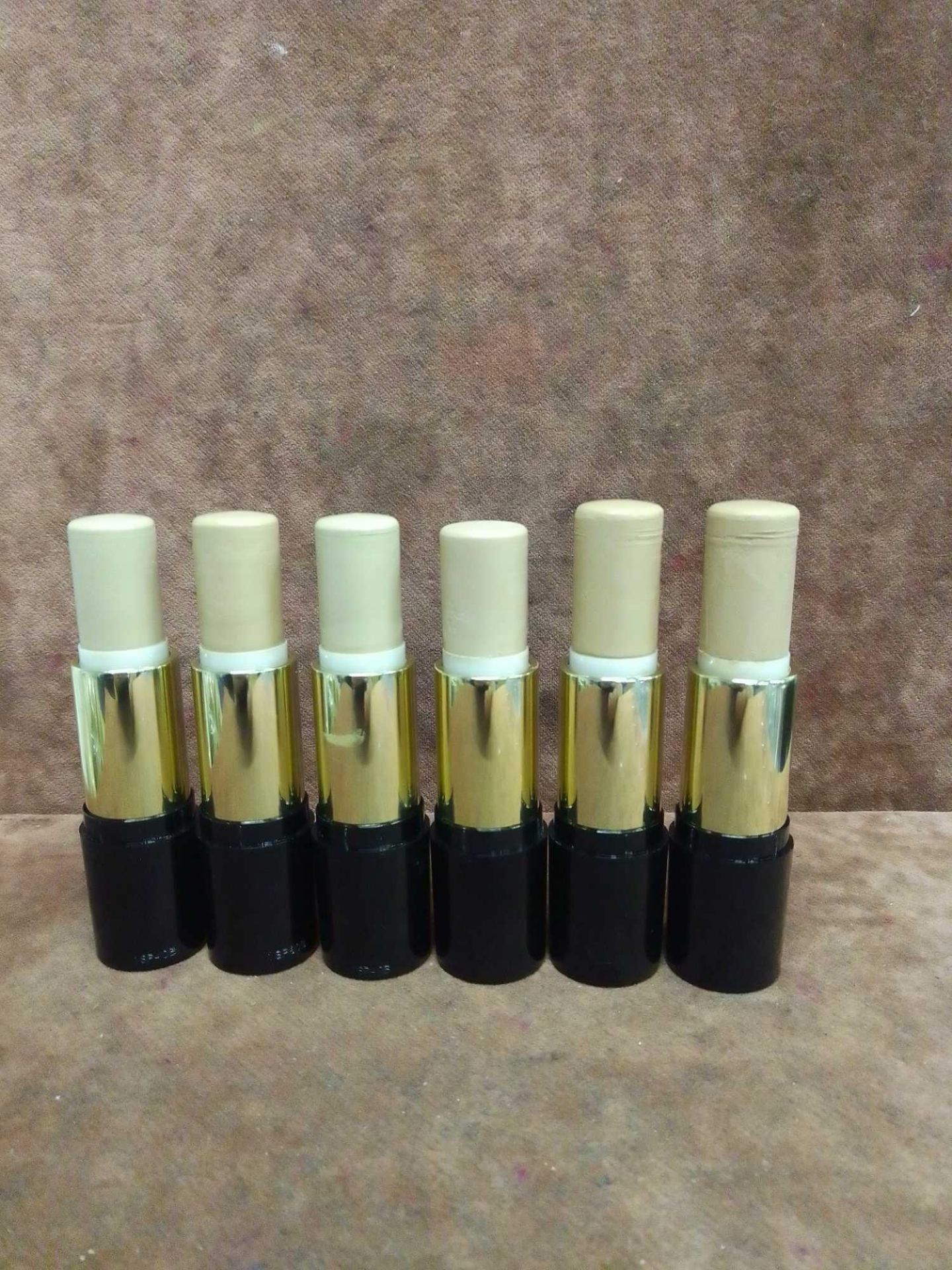 (Jb) RRP £180 Lot To Contain 6 Testers Of Lancome Teint Idole Ultra Wear Foundation Sticks In Assort