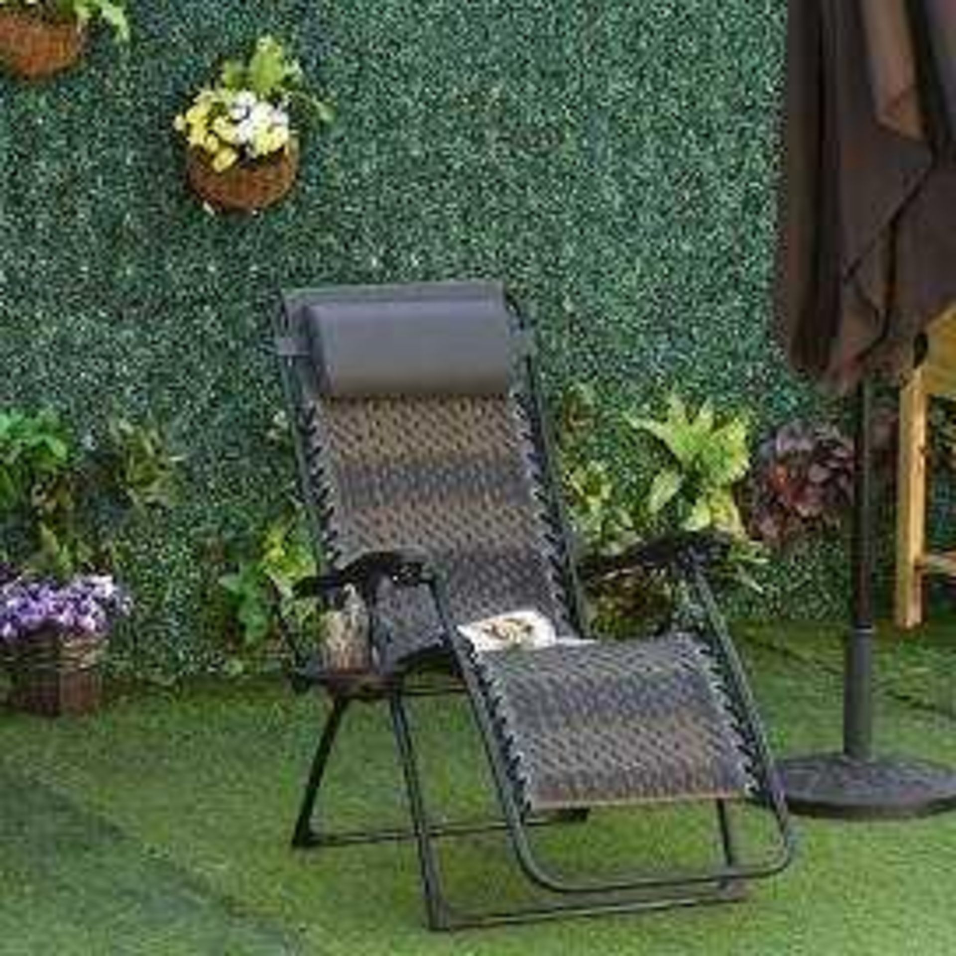 RRP £100 Lot To Contain 1 Boxed Outsunny Garden Zero Gravity Chair