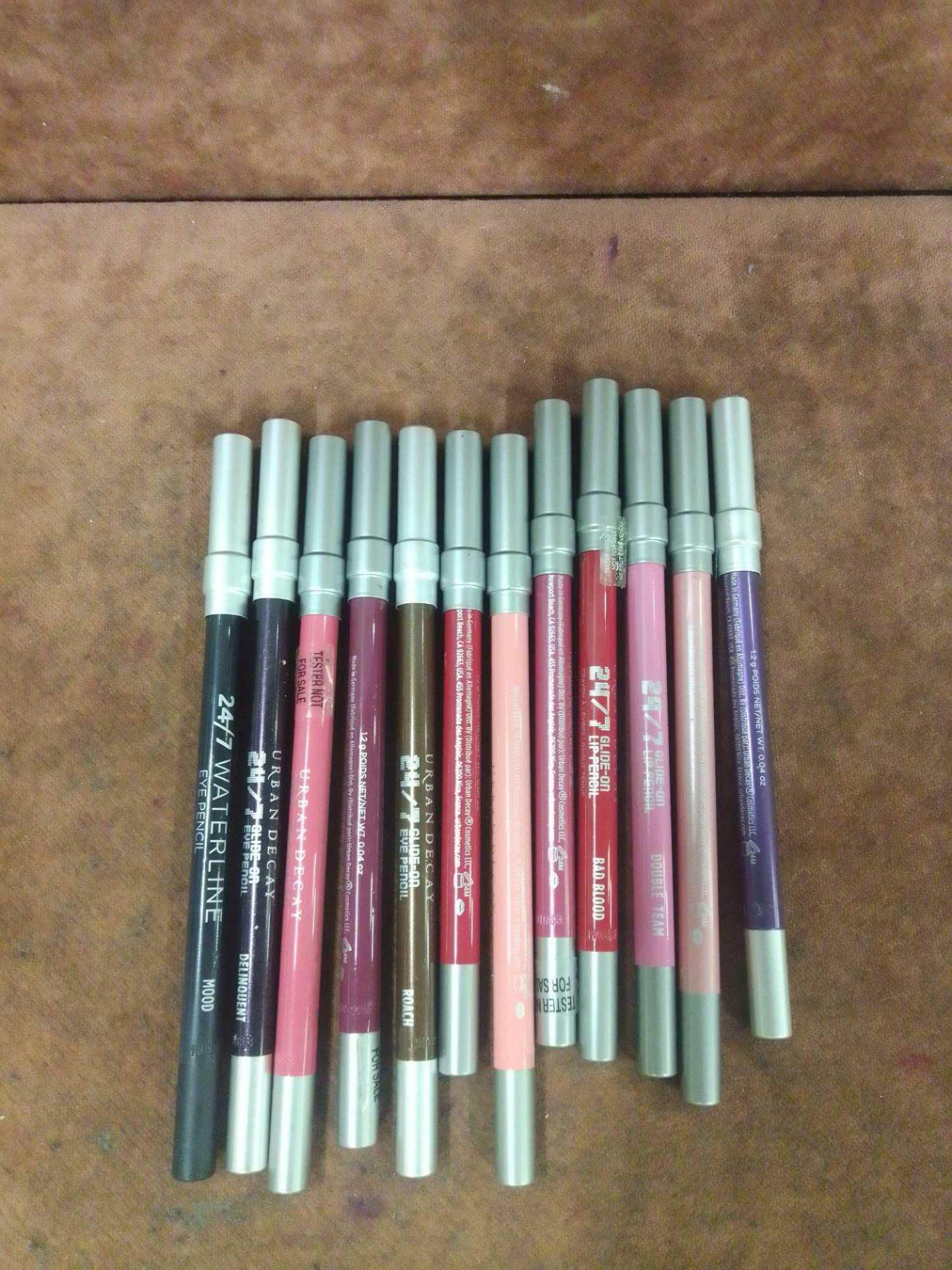 (Jb) RRP £200 Lot To Contain 12 Testers Assorted Premium Urban Decay Makeup Pencils All Ex-Display A