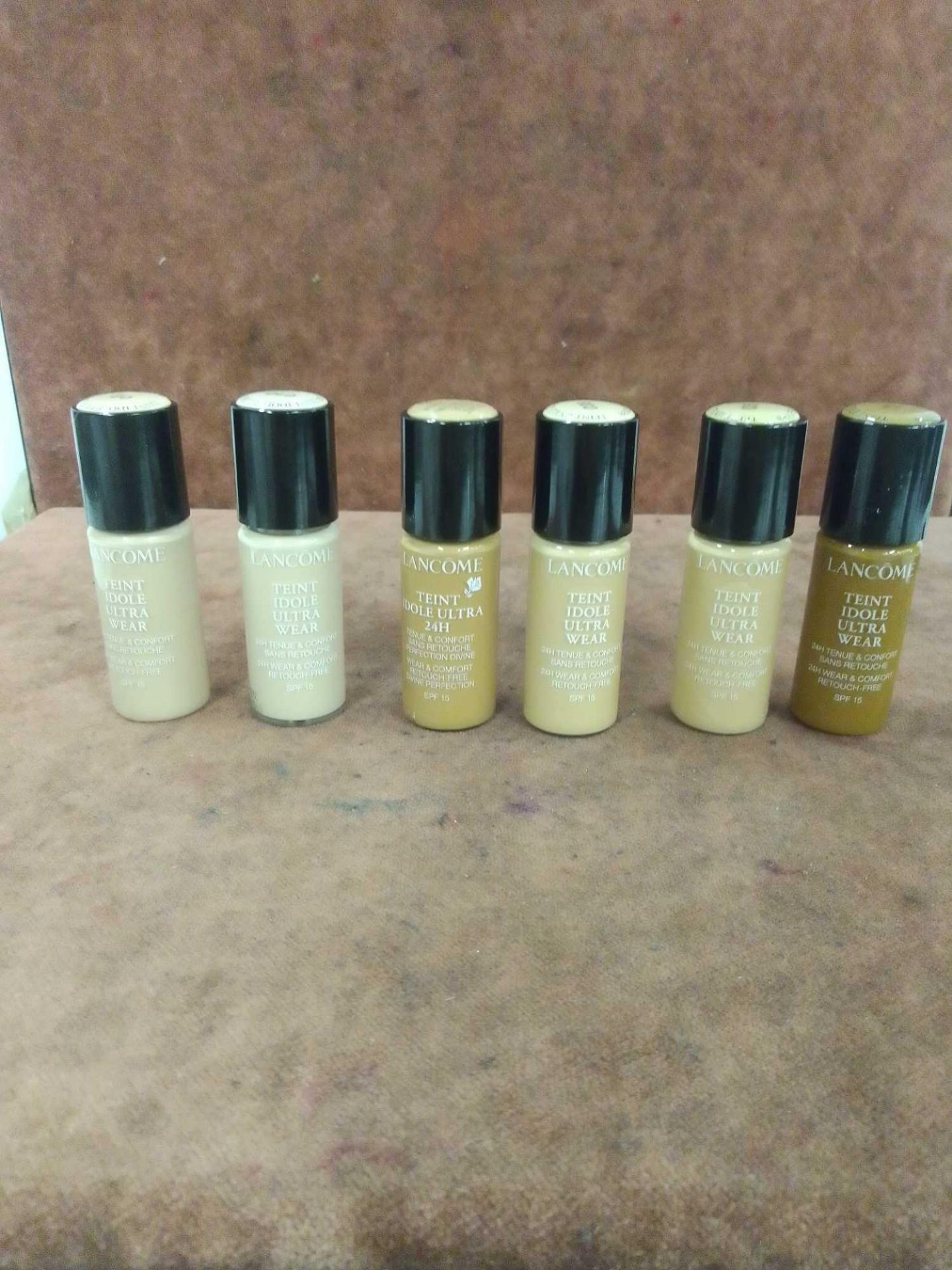 (Jb) RRP £210 Lot To Contain 24 Testers Of Assorted Premium Lancôme 10Ml Foundations All Ex-Display