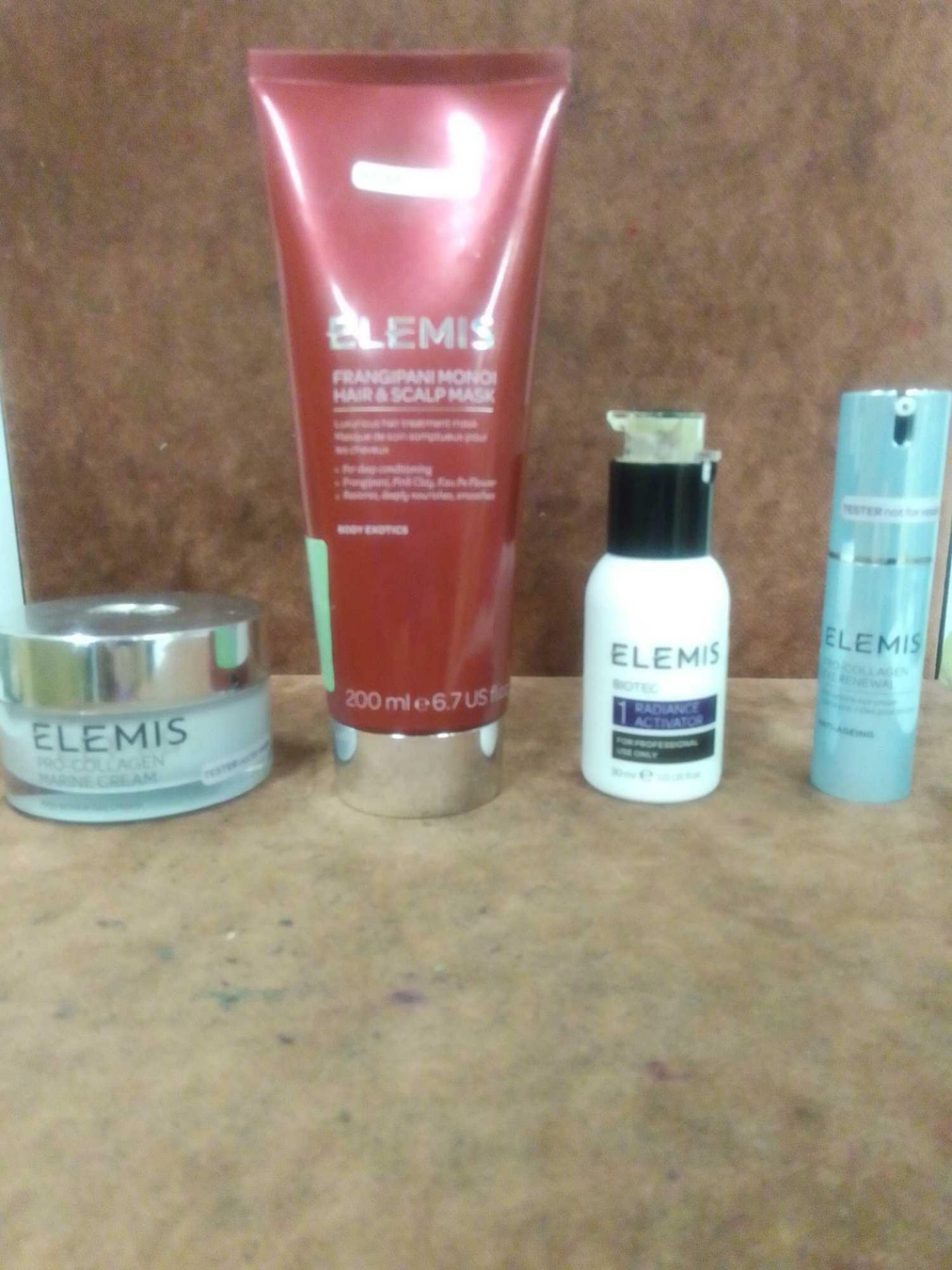 RRP £300 Lot To Contain 10 Assorted Elemis Lotions And Creams