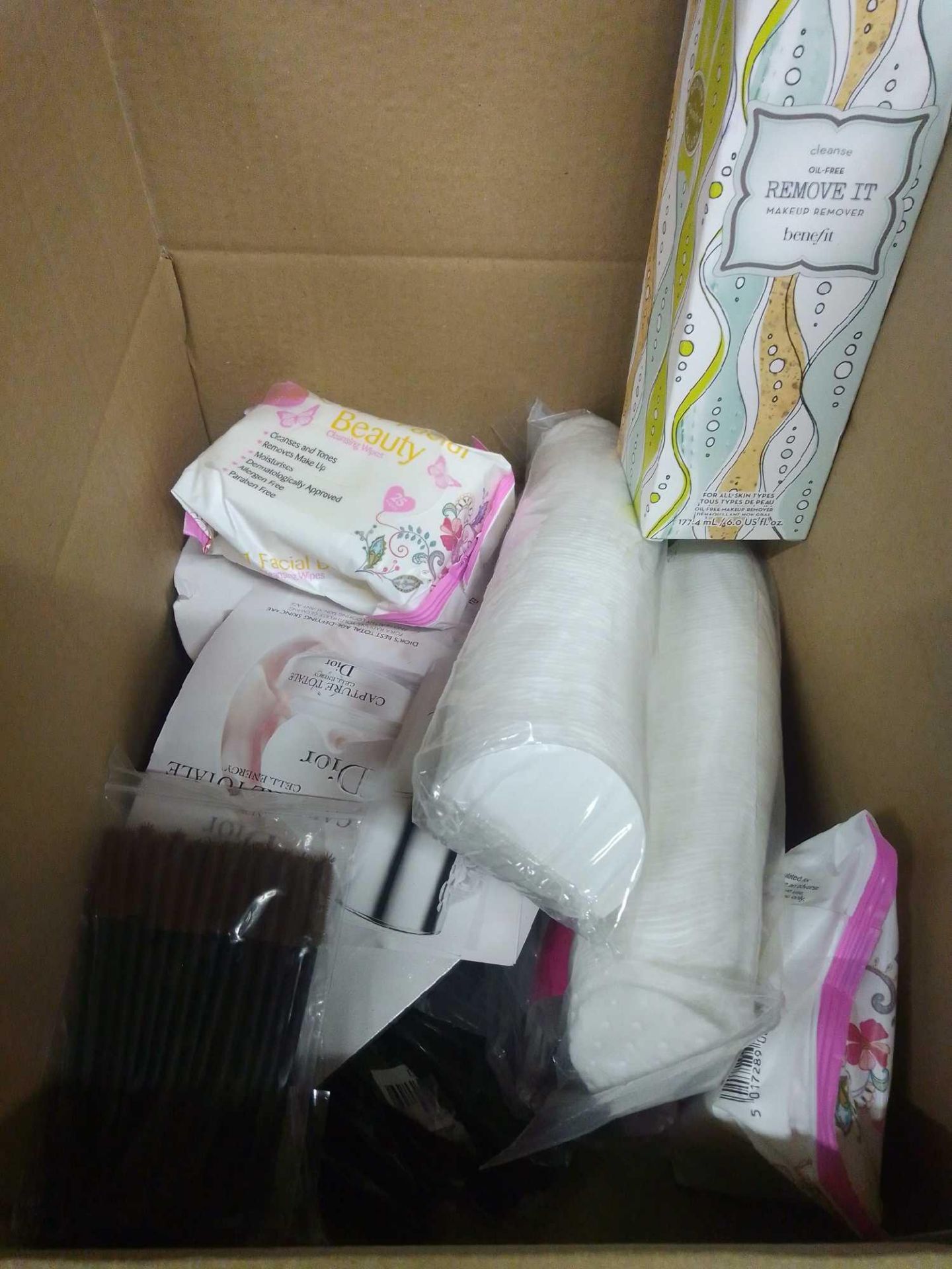 (Jb) RRP £200 Lot To Contain Large Assortment Of Makeup Accessories To Include Tissues, Makeup