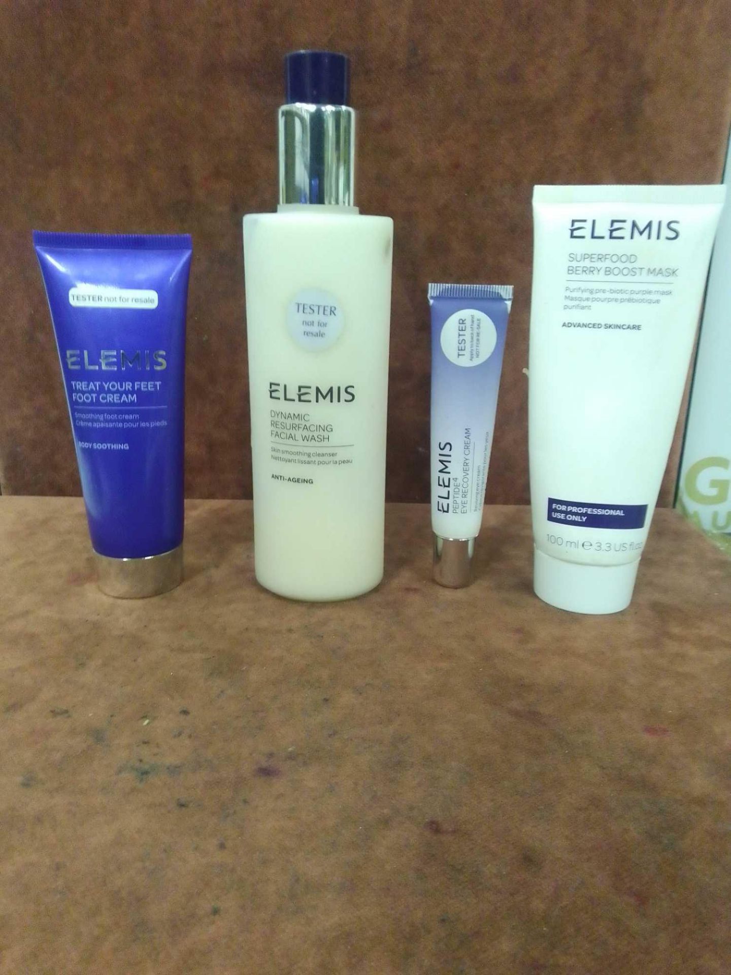 RRP £300 Lot To Contain 10 Assorted Elemis Skincare Cream And Lotions - Image 2 of 3