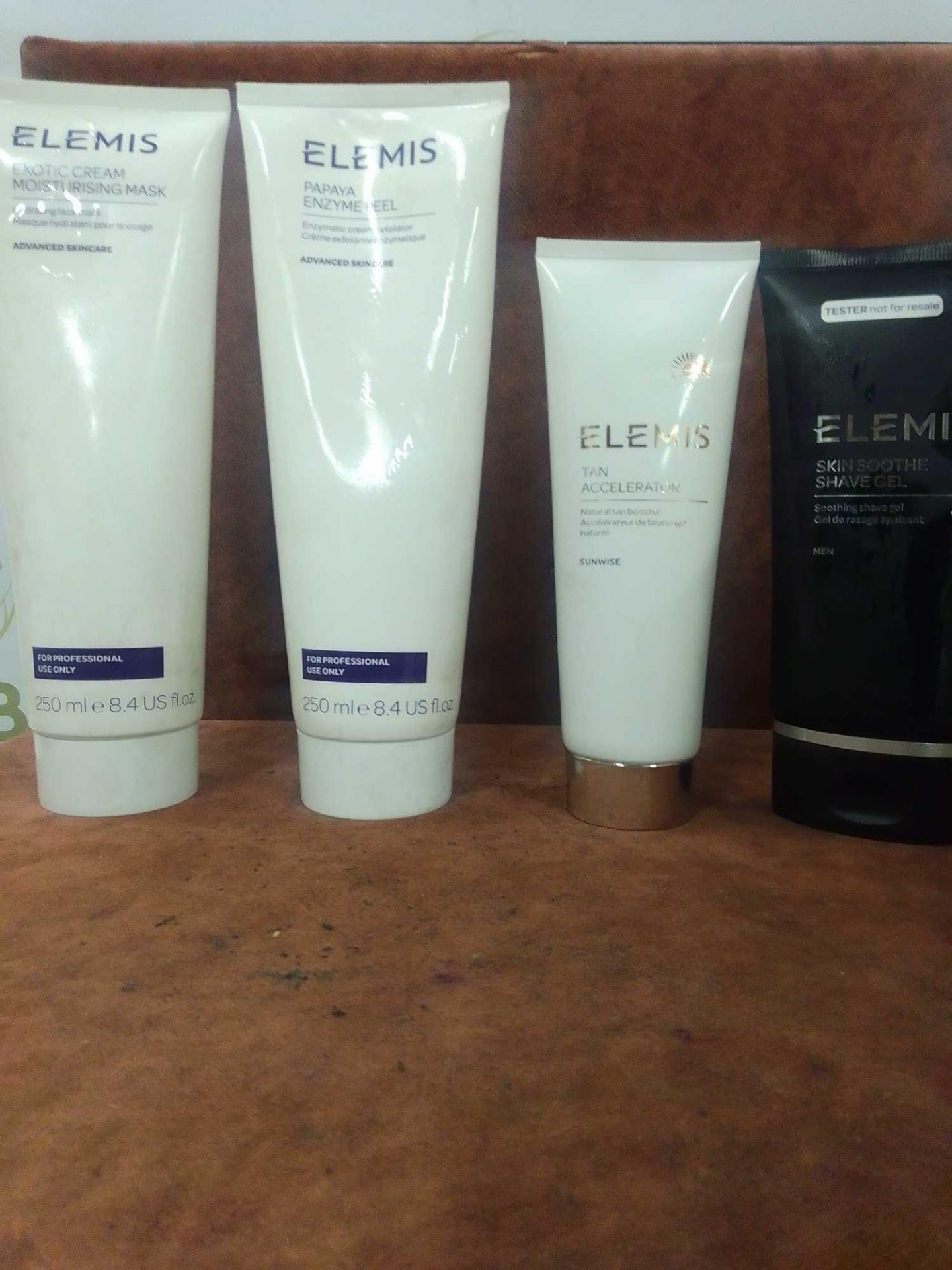 RRP £300 Lot To Contain 10 Assorted Elemis Lotions And Creams