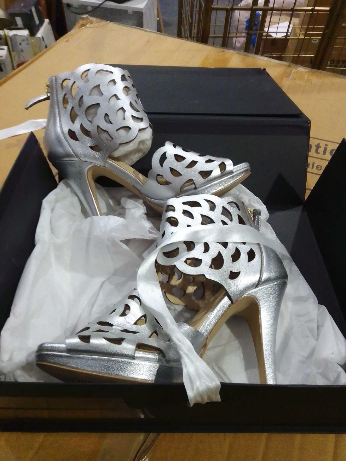 RRP £110 Lot To Contain 2 Boxed Brand New Pairs Of Sargossa Ladies Heeled Shoes In Size Uk 4 And