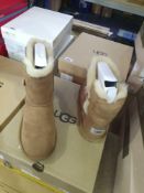 RRP £175 Boxed Ugg Bailey Button 2 Size Uk 3 Ugg Boots 2.141 (Appraisals Available On Request) (