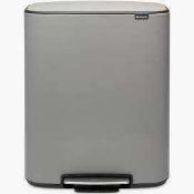 RRP £140 Lot To Contain Boxed Brabantia Bo 60Ltr Pedal Bin 4724140 (Appraisals Available On Request)