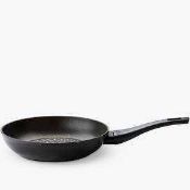 RRP £80 Lot To Contain 3 Assorted Items Including Prestige Non Stick Frying Pan A Circulon 3.5Inch