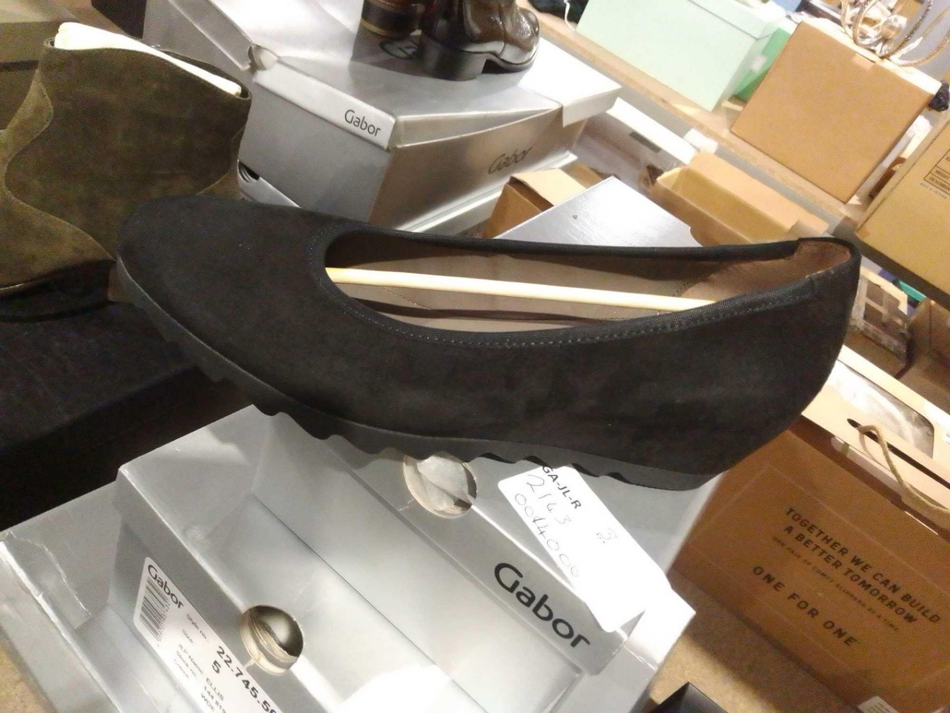 RRP £140 Lot To Contain 3 Boxed Assorted Pairs Of Gabor Ladies Shoes To Include Size 5 And A Half