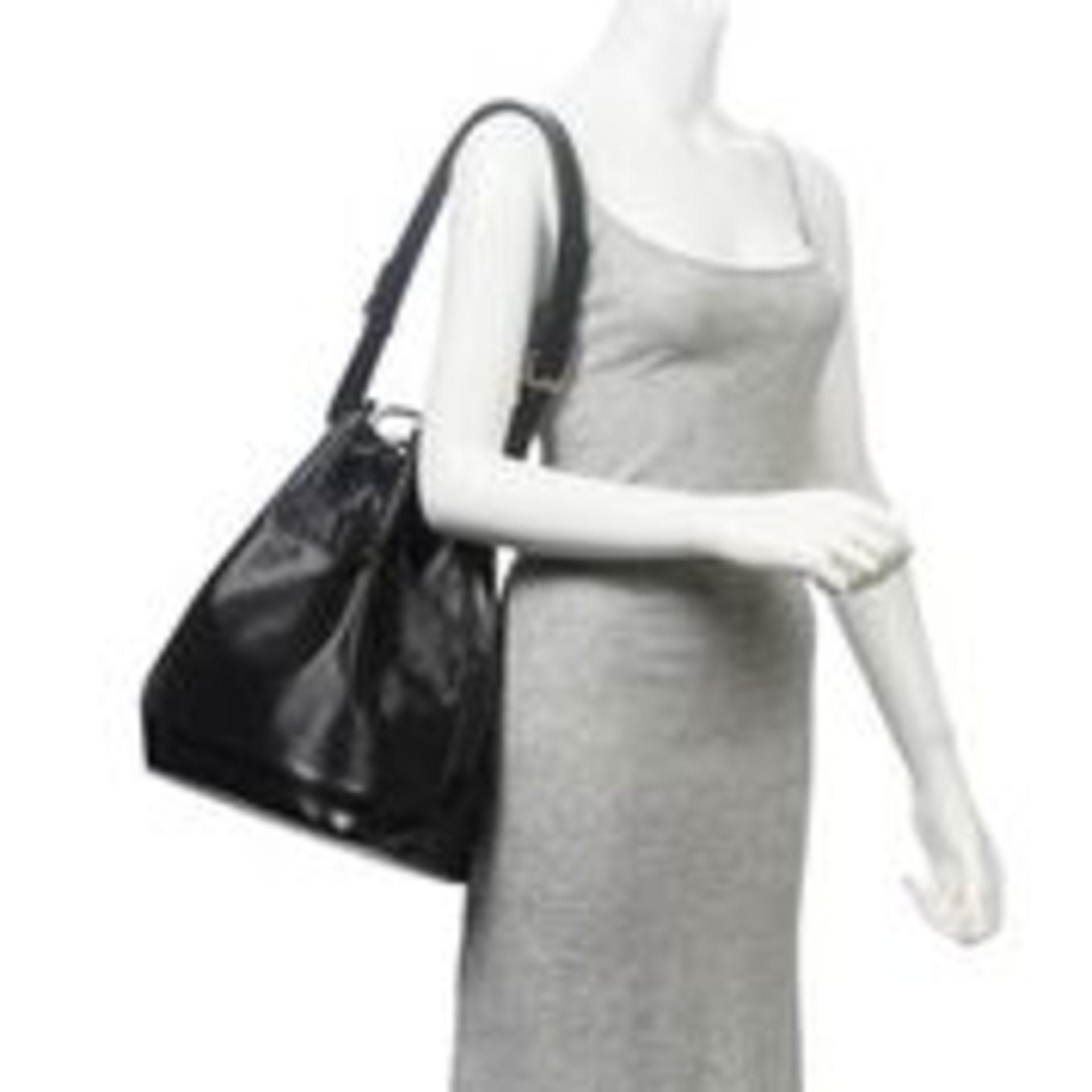 RRP £1,700 Louis Vuitton Noe Shoulder Bag Black - AAR4828 - Grade A - Please Contact Us Directly For - Image 2 of 4