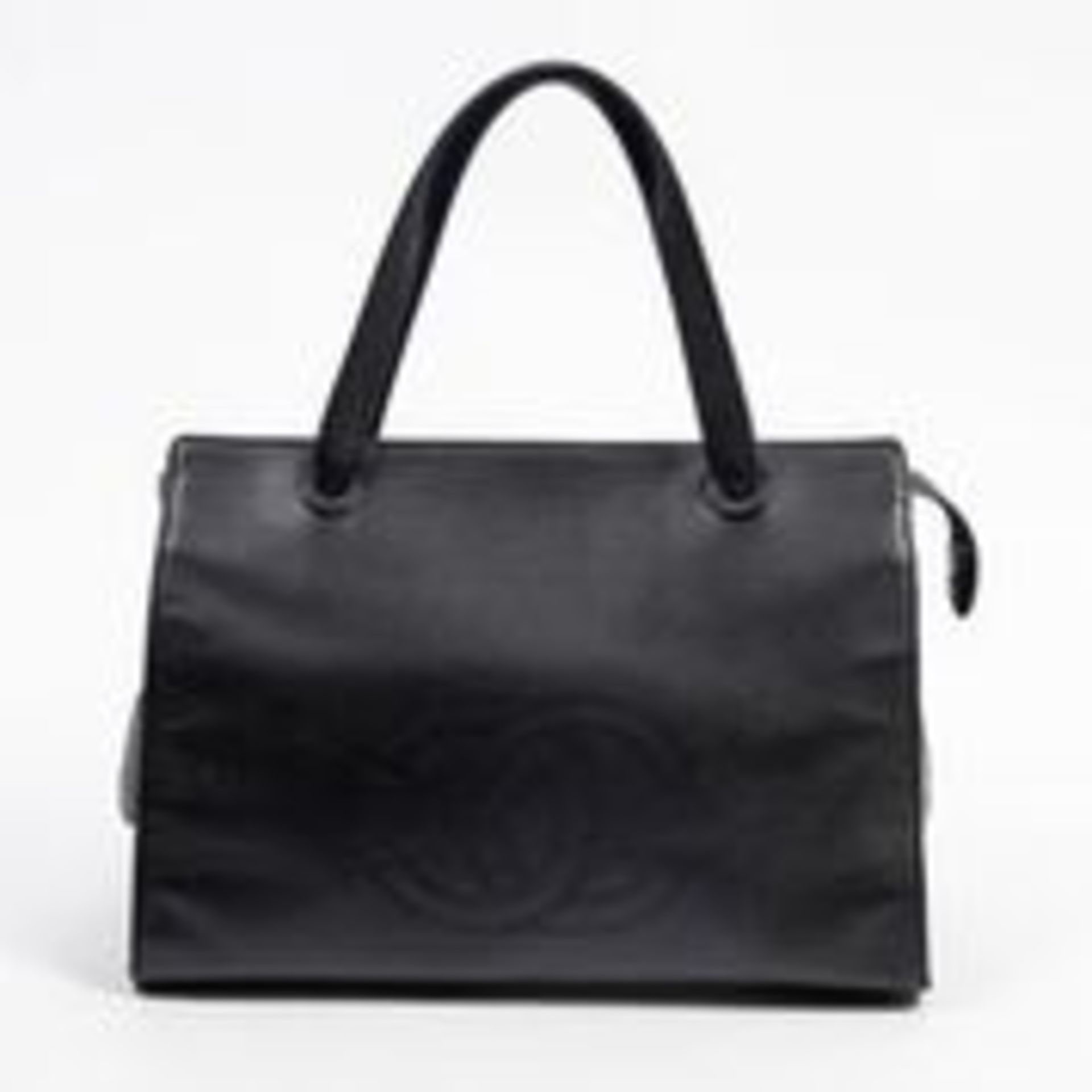 RRP £2,200 Chanel CC Front Logo Zip Shoulder Bag Black - AAR1185 - Grade A - Please Contact Us