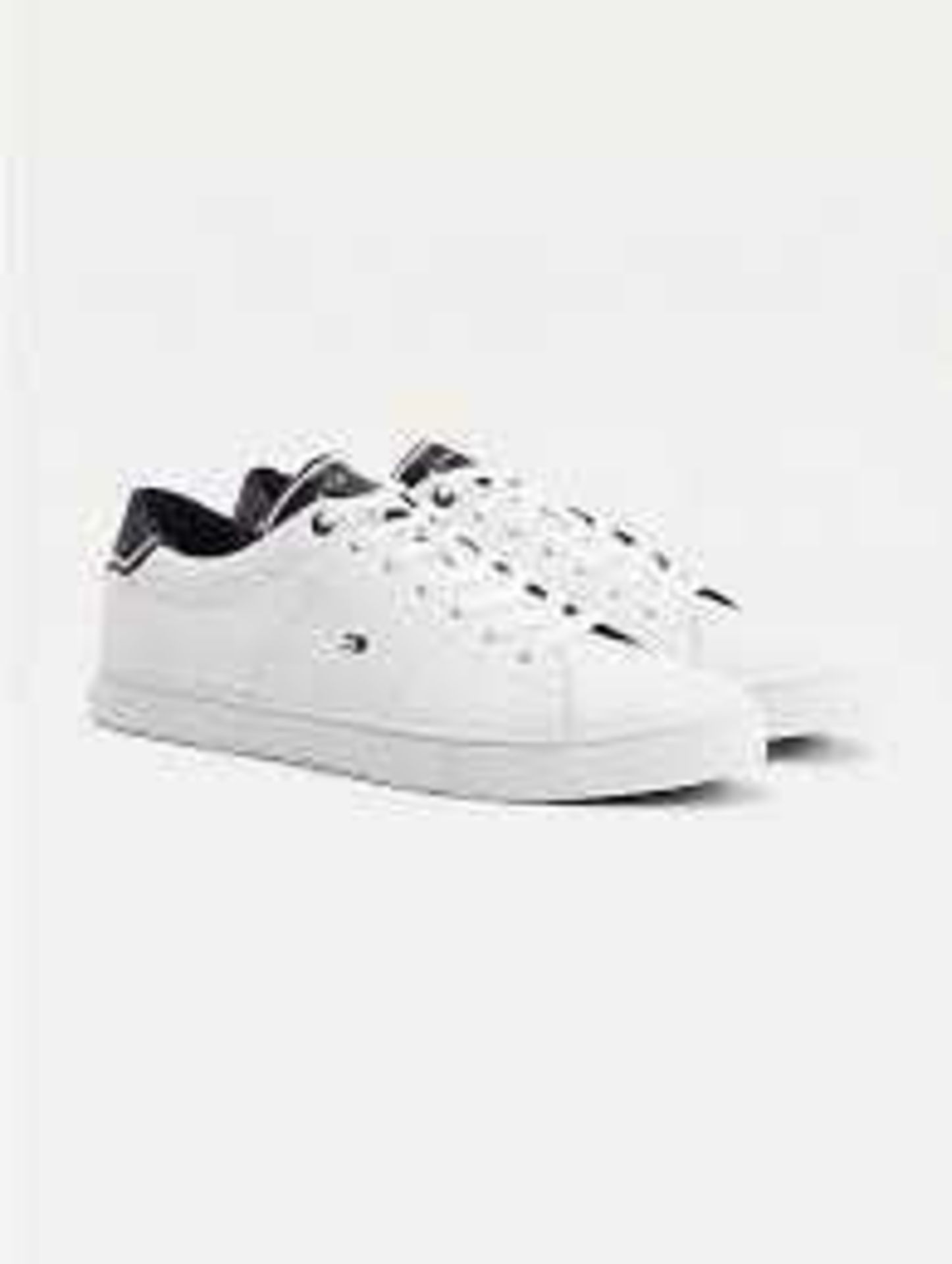 RRP £60 Boxed Pair Of Size Eu 44 Tommy Hilfiger White Canvas Shoes (210611) (Appraisals Are