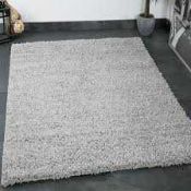 RRP £60 Silver Grey Shaggy Designer Rug (Appraisals Are Available On Request) (Pictures For