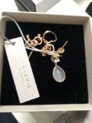 RRP £110 Lot To Contain 2 Assorted Items To Include Ladies Precious Gemstone Earrings And A Modern