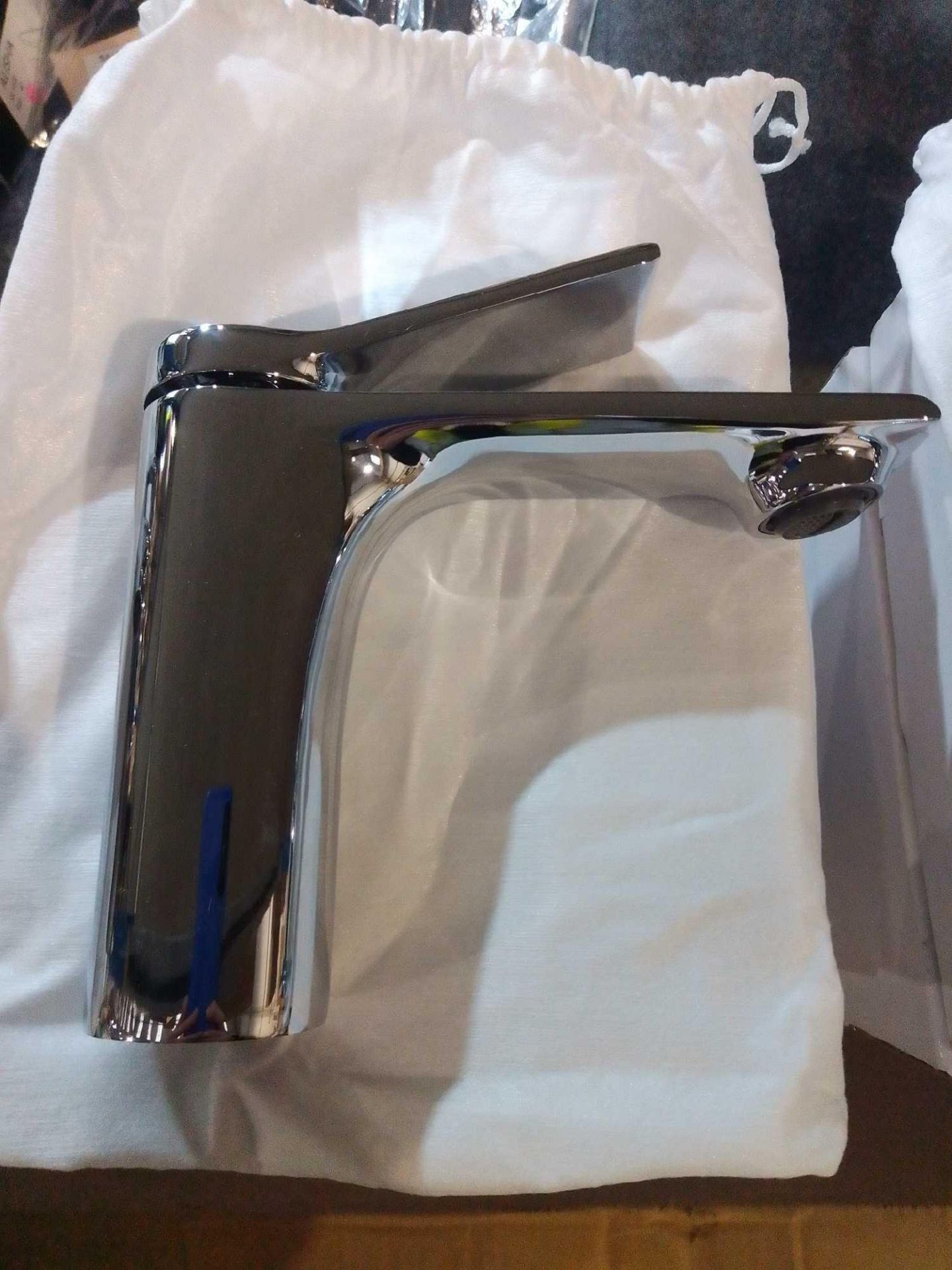 RRP £160 Boxed Brand New 1266566C Basin Mixer Tap (Appraisals Available On Request) (Pictures For