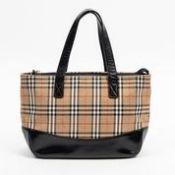 RRP £560 Burberry Small Zip Tote Handbag In Beige/Black AAR7917 (Bags Are Not On Site, Please