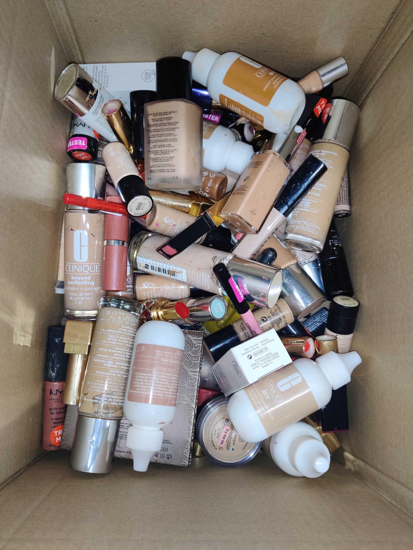 (Jb) RRP £400 Lot To Contain Large Assortment Of Cosmetics Products To Include Brands Such As Kat Vo