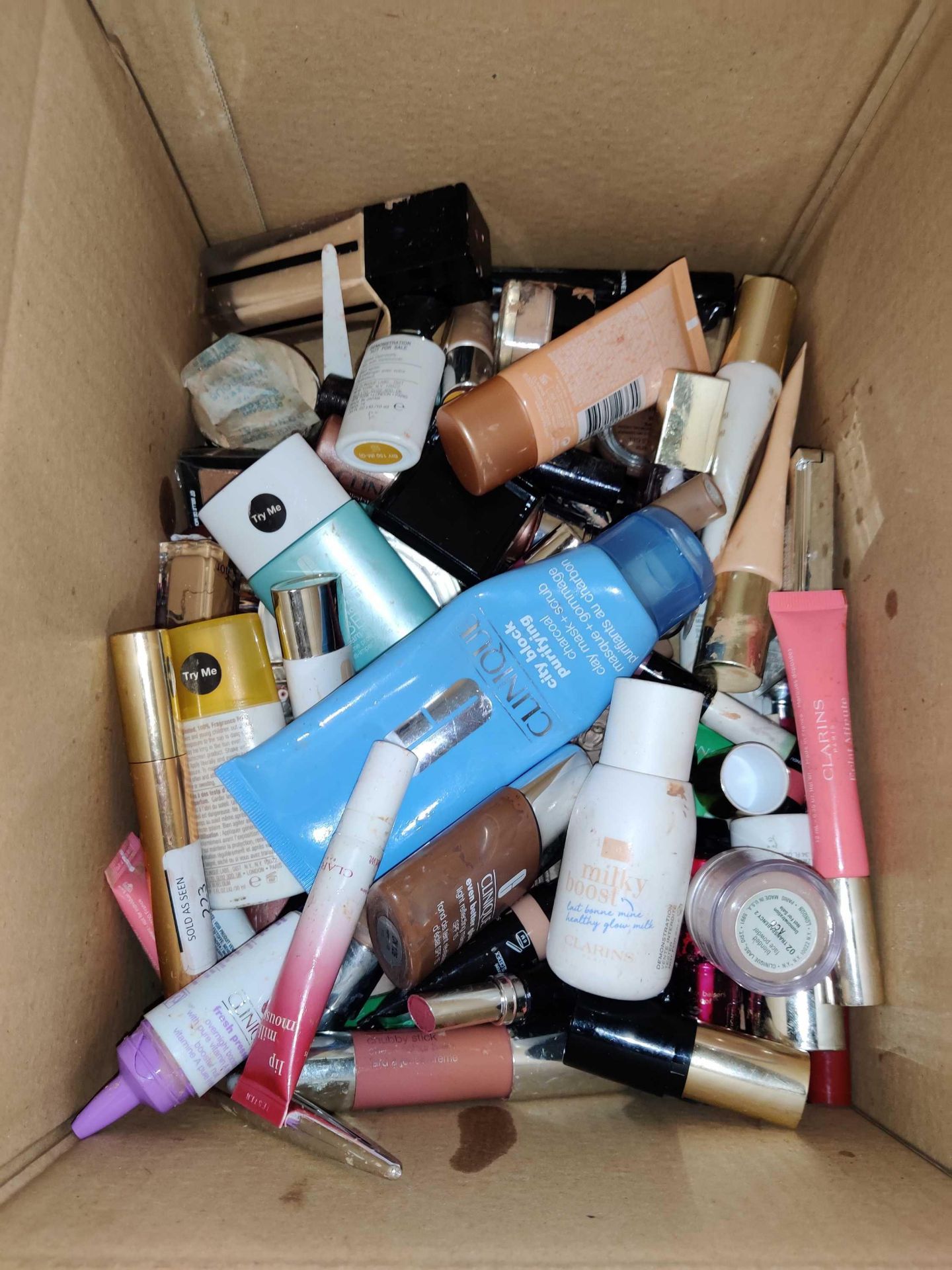 (Jb) RRP £400 Lot To Contain Large Assortment Of Cosmetics Products To Include Brands Such As Kat Vo