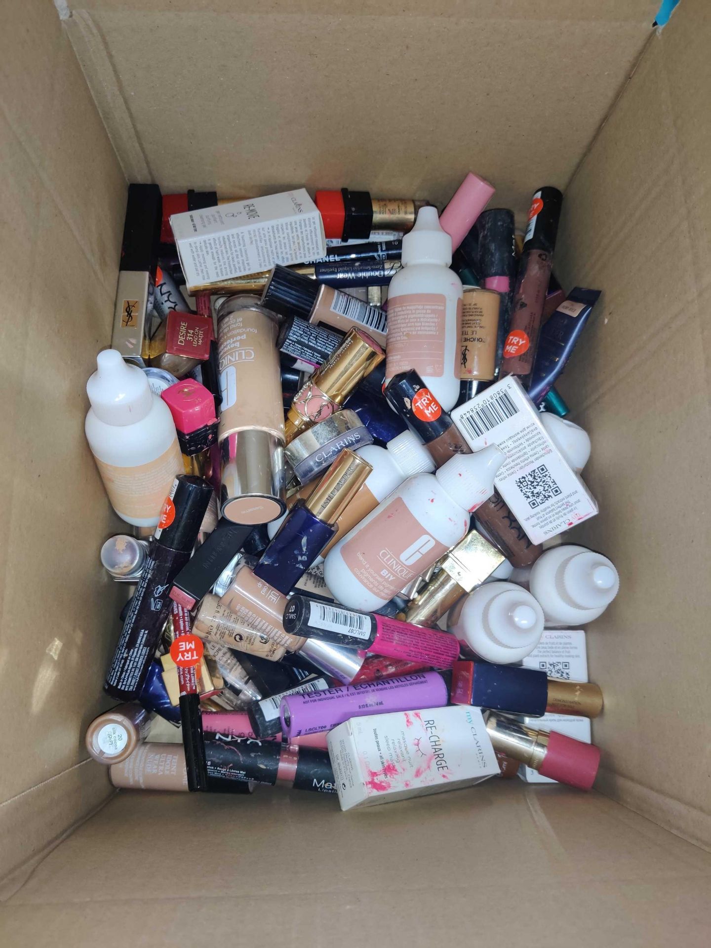 (Jb) RRP £400 Lot To Contain Large Assortment Of Cosmetics Products To Include Brands Such As Kat Vo