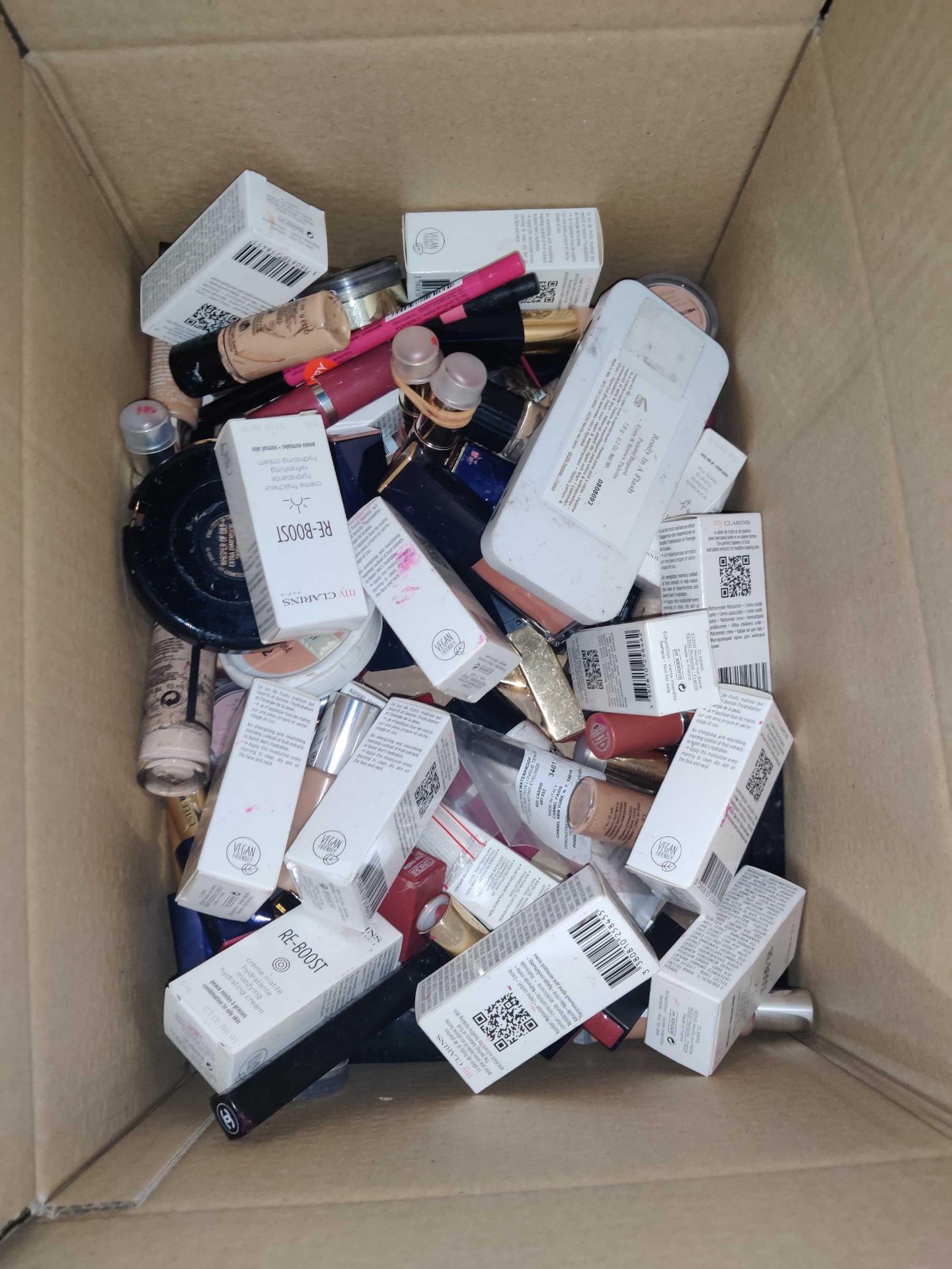 (Jb) RRP £400 Lot To Contain Large Assortment Of Cosmetics Products To Include Brands Such As Kat Vo