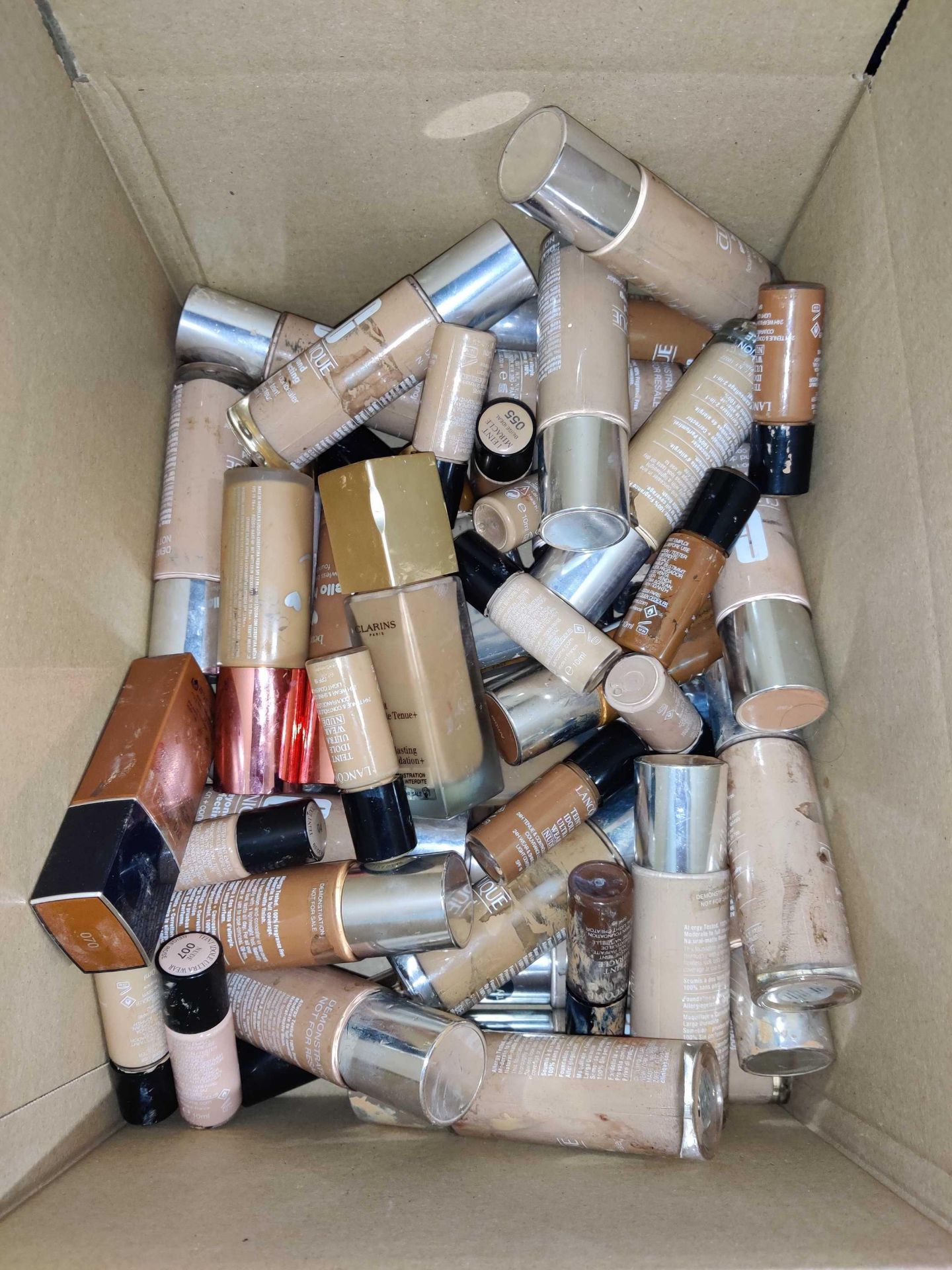 (Jb) RRP £300 Lot To Contain Large Assortment Of Ex-Display Tester Foundations To Include Clinique,