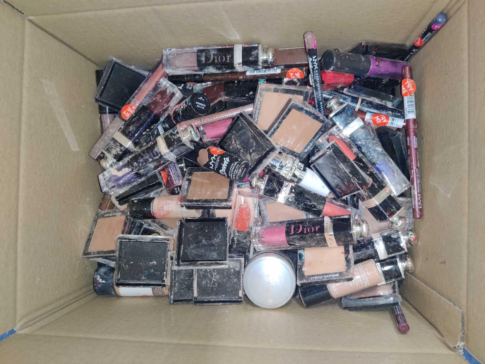 (Jb) RRP £400 Lot To Contain Large Assortment Of Cosmetics Products To Include Brands Such As Kat Vo
