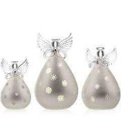 RRP £200 Lot To Contain 5 Assorted Christmas Decoration Items To Include Oversized Fairy Baubles And