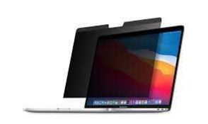 RRP £160 Lot To Contain X4 Kensington Ultra Thin Magnetic Privacy Screen For MacBook Pro 16"