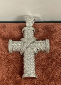 RRP £7000 Diamond Cross 3.46ct Diamonds. 8.96g of 18k White Gold. Size 43.5mm by 216.3mm (Appraisals