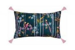 RRP £210 Lot To Contain 4 Assorted Designer Sara Miller Swan Sofa Cushions (1290409) (1290414) (