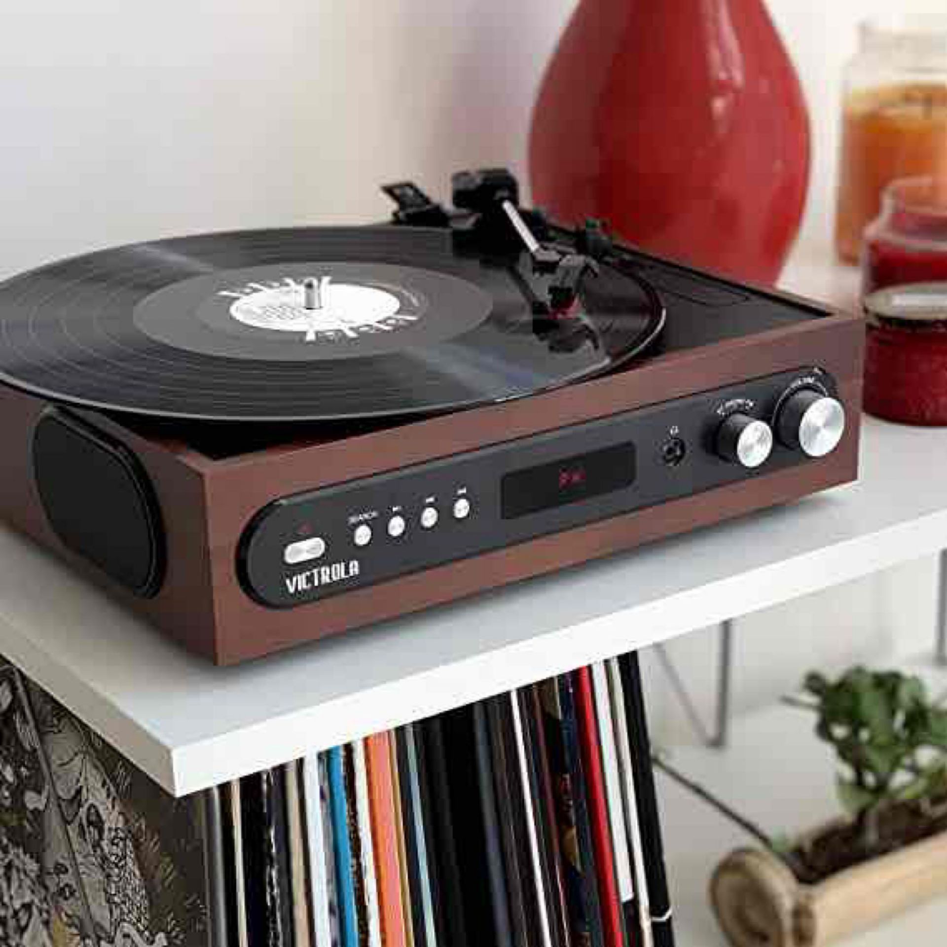 (Jb) RRP £85 Lot To Contain 1 Boxed Victrola 3 In 1 Bluetooth 3 Speed Turntable With Fm Radio, Remov - Image 3 of 3