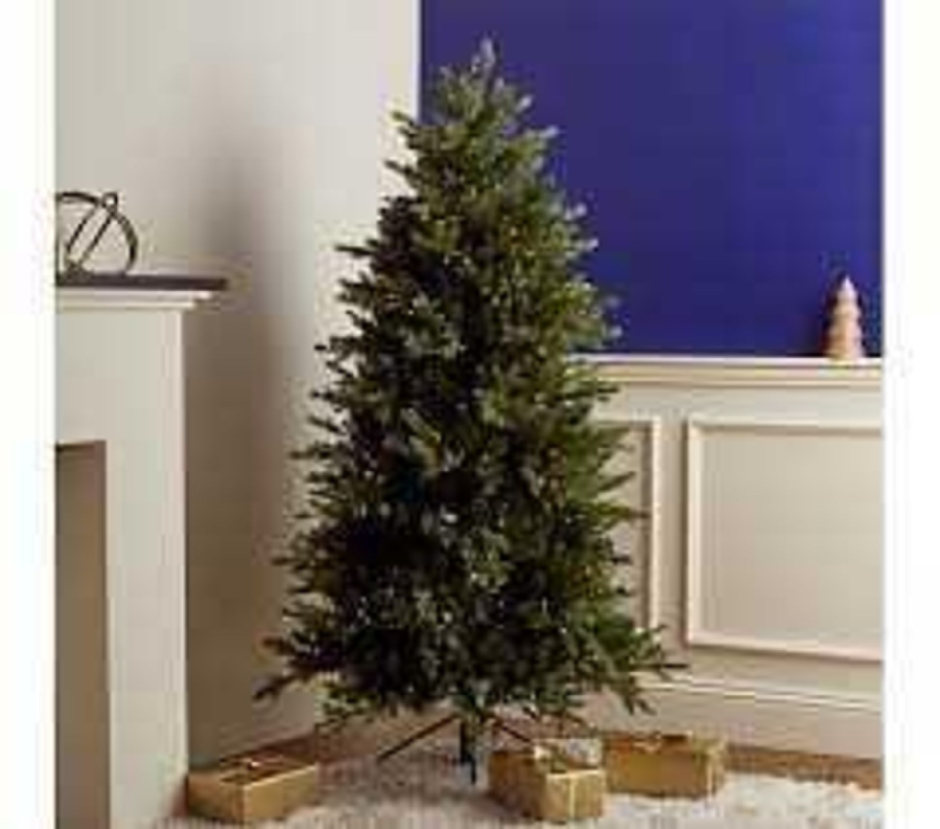 RRP £400 Lot To Contain Boxed Kelly Hoppen Kensington Natural Fir 7Ft Decorative Christmas Tree (