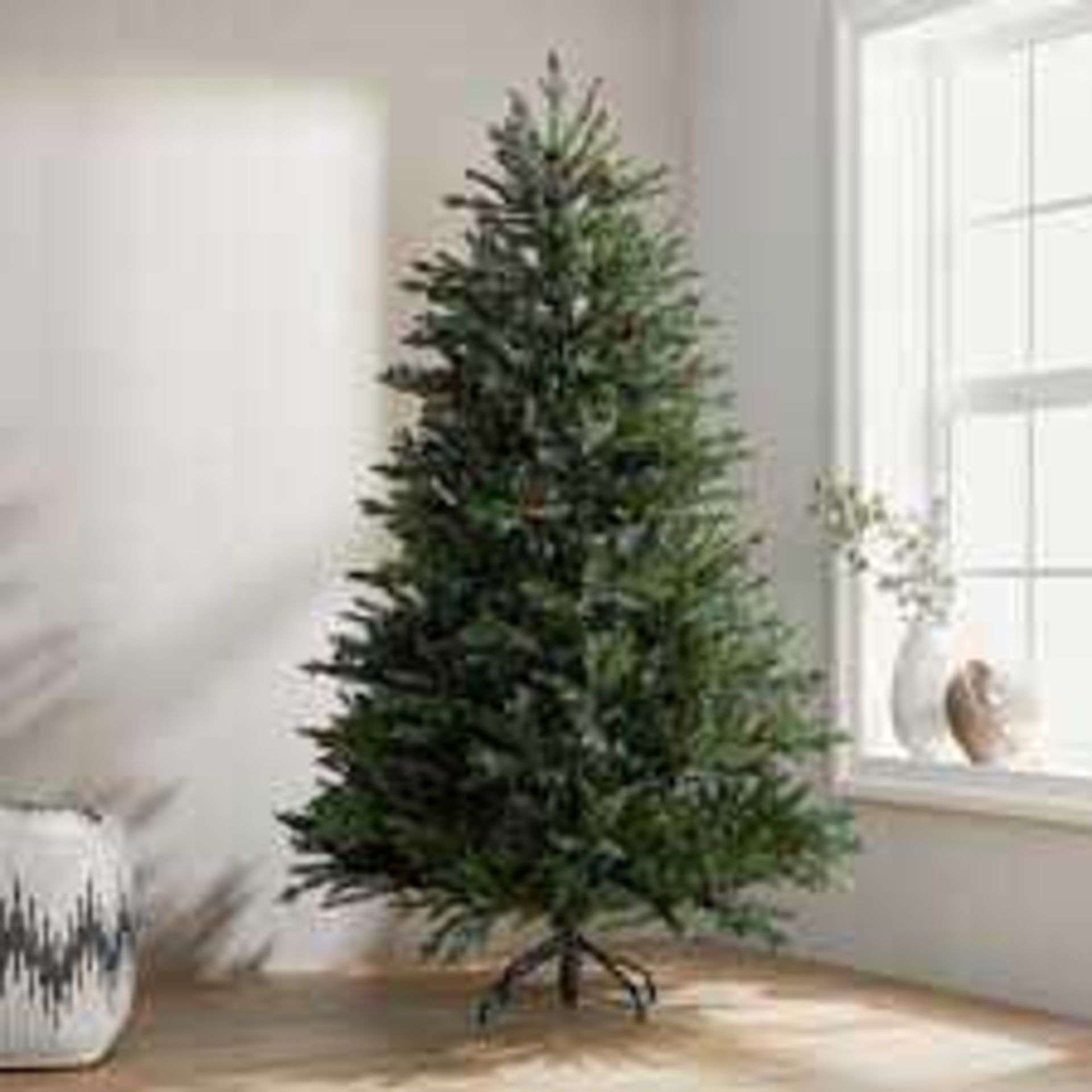 (Jb) RRP £595 Lot To Contain 1 Boxed 8Ft K By Kelly Hoppen Kensington Fir Christmas Tree