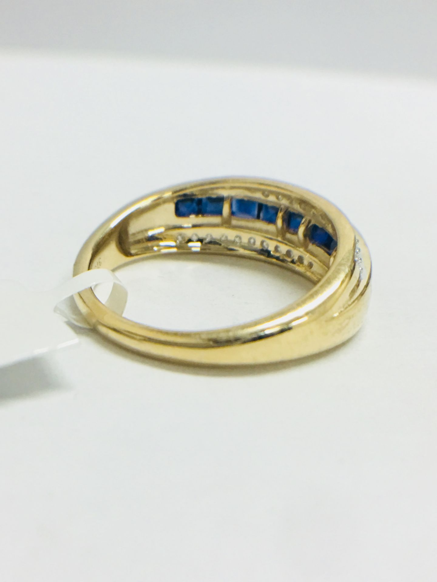 9Ct Yellow Gold Diamond Sapphire Crossover Style Ring - Image 5 of 7