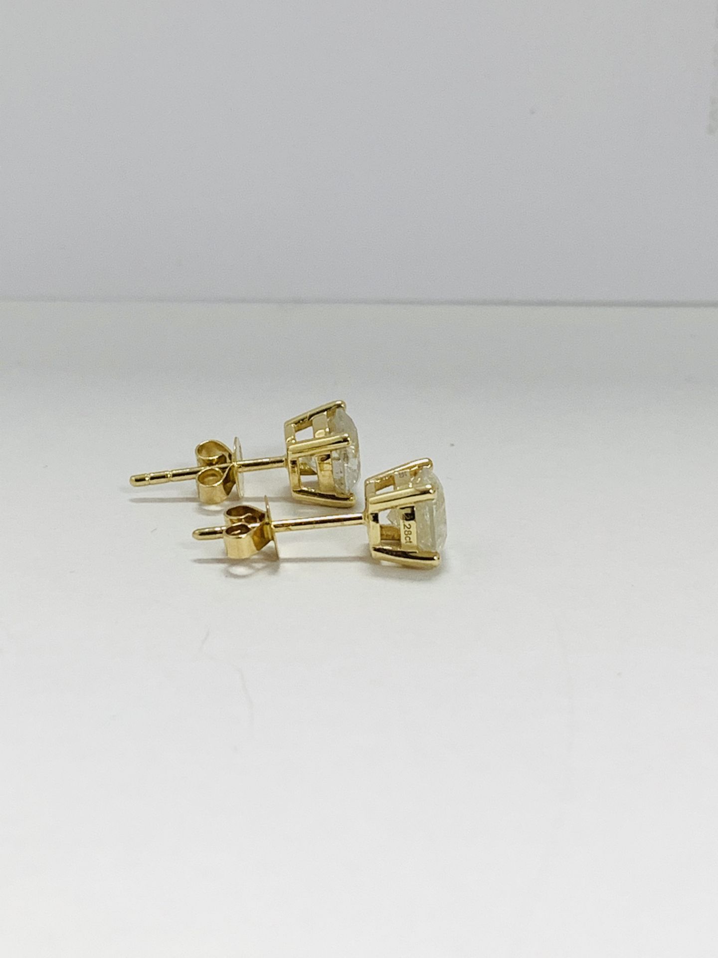 14Ct Yellow Gold Pair Of Earrings - Image 5 of 9