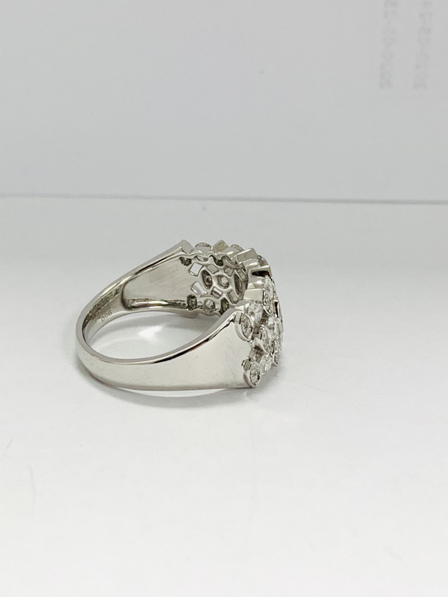 Platinum Diamond Ring - Image 4 of 9
