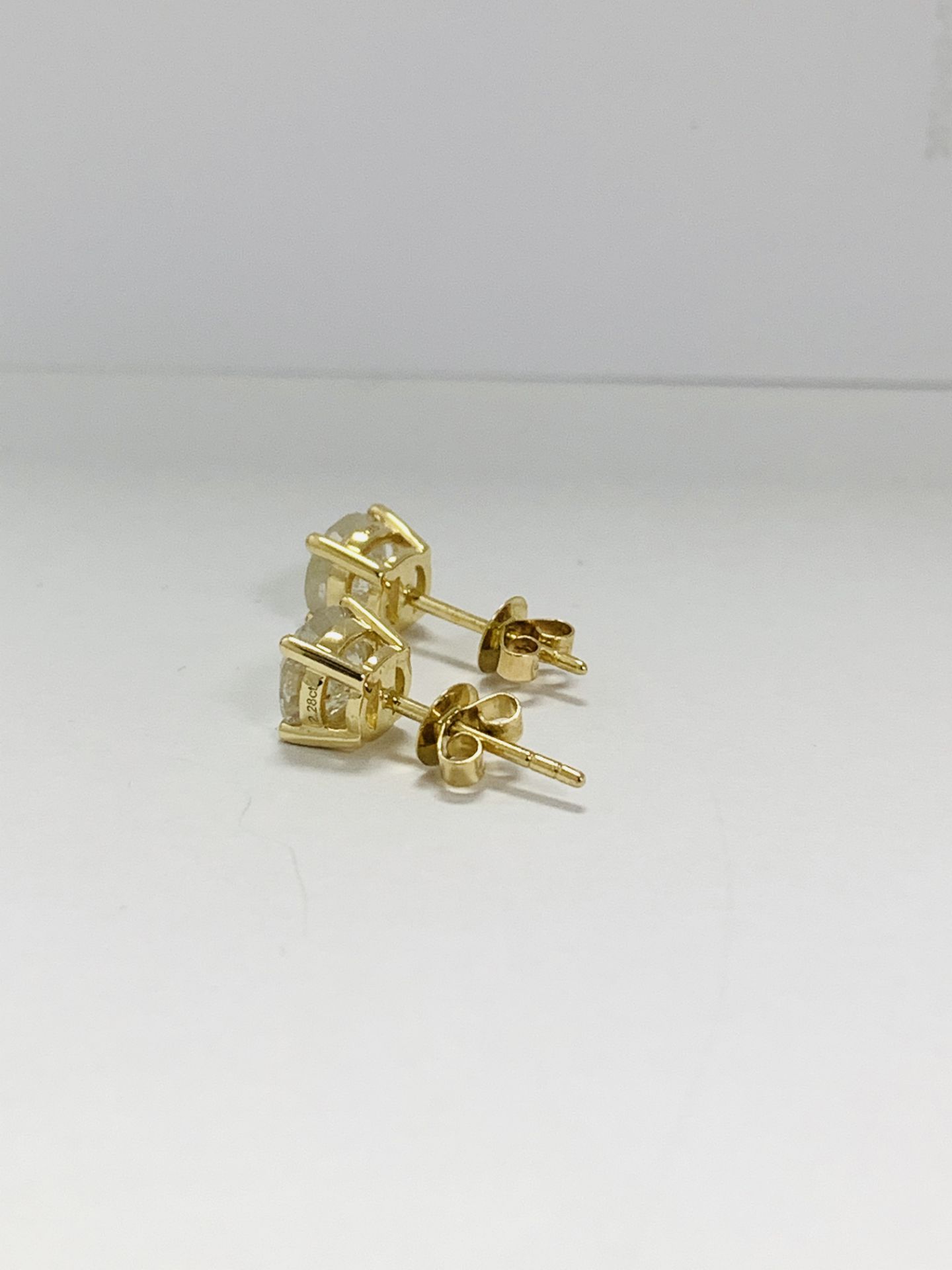 14Ct Yellow Gold Pair Of Earrings - Image 3 of 9