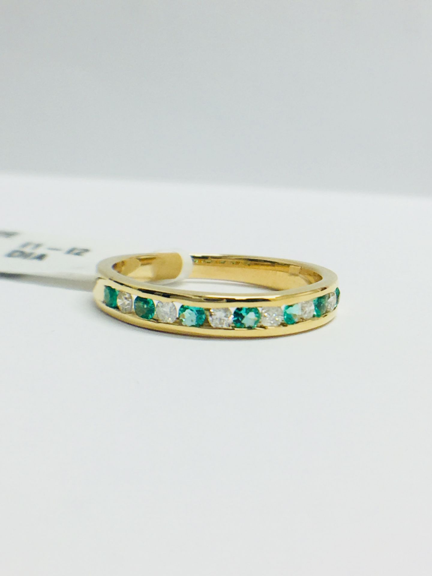 9ct Yellow Gold Emerald And Diamond Channel Sweet Eternity Ring - Image 9 of 11