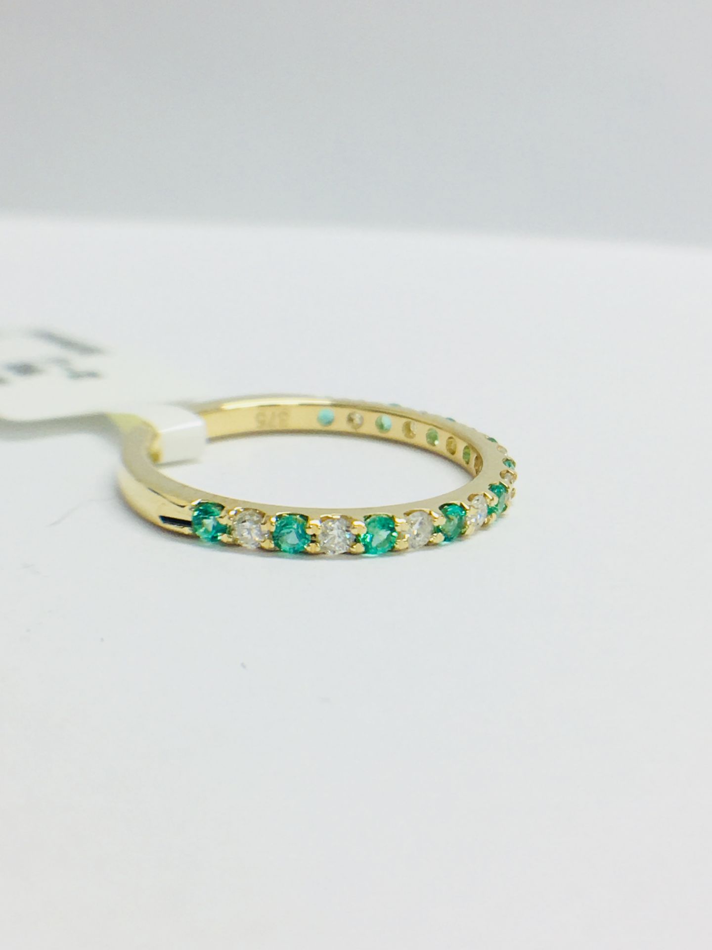 9ct Yellow Gold Emerald Diamond Eternity Ring - Image 7 of 12